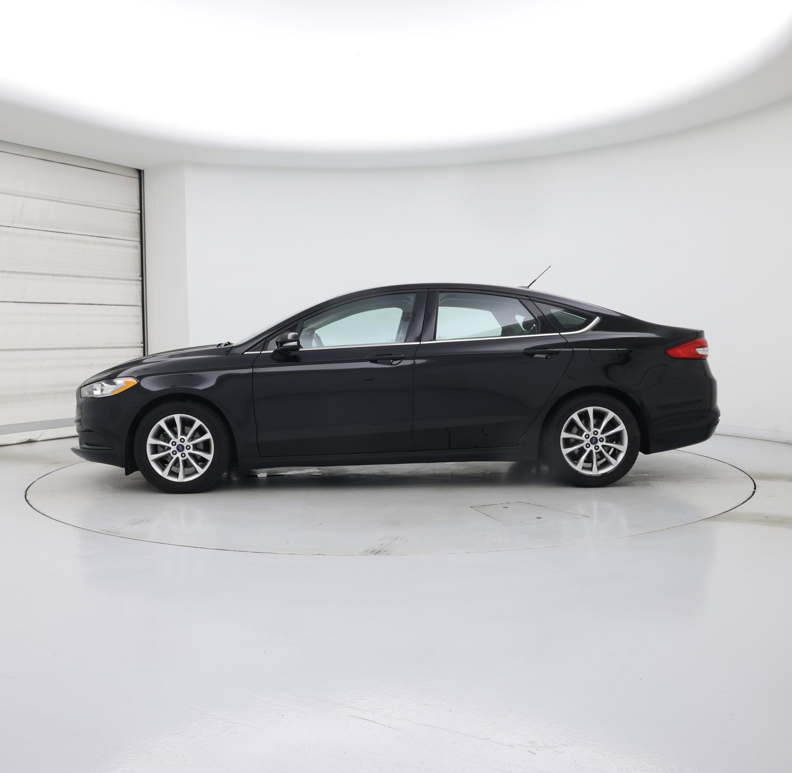 Thumbnail: 2017 Ford Fusion - 3