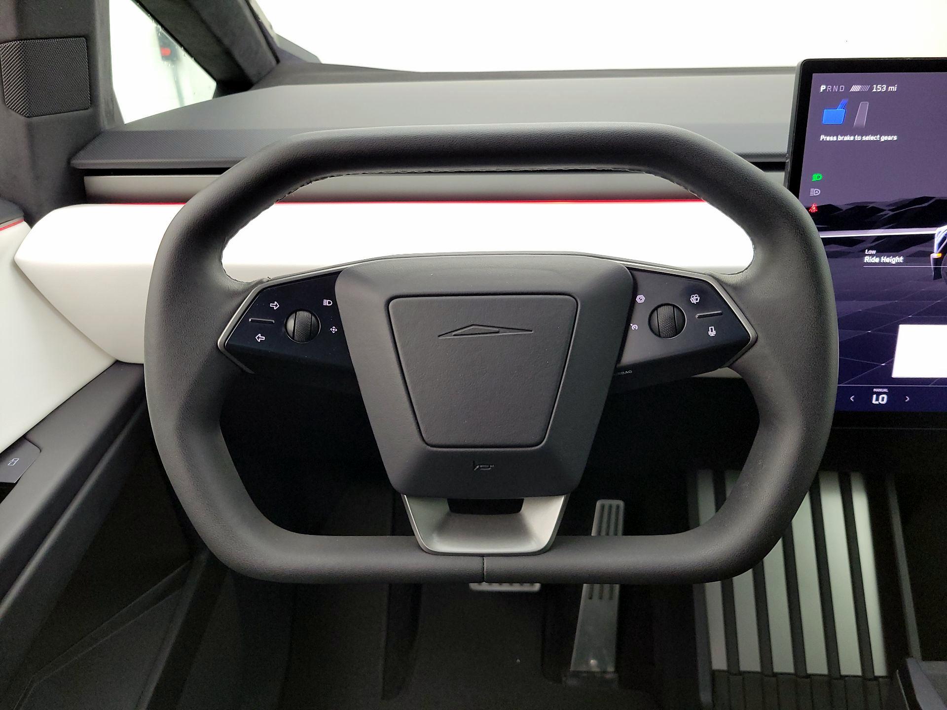 Thumbnail: 2024 Tesla Cybertruck - 10