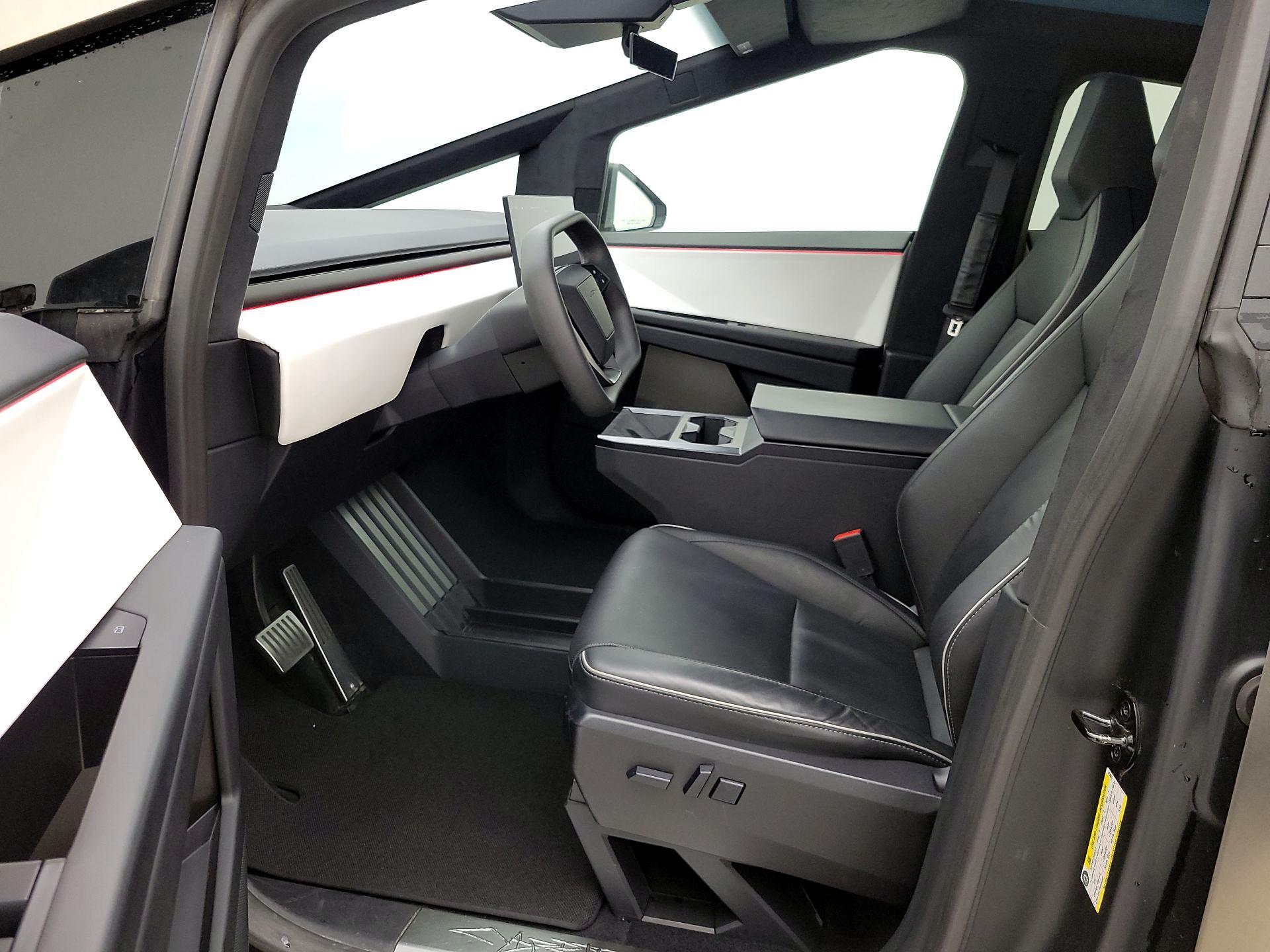 Thumbnail: 2024 Tesla Cybertruck - 11