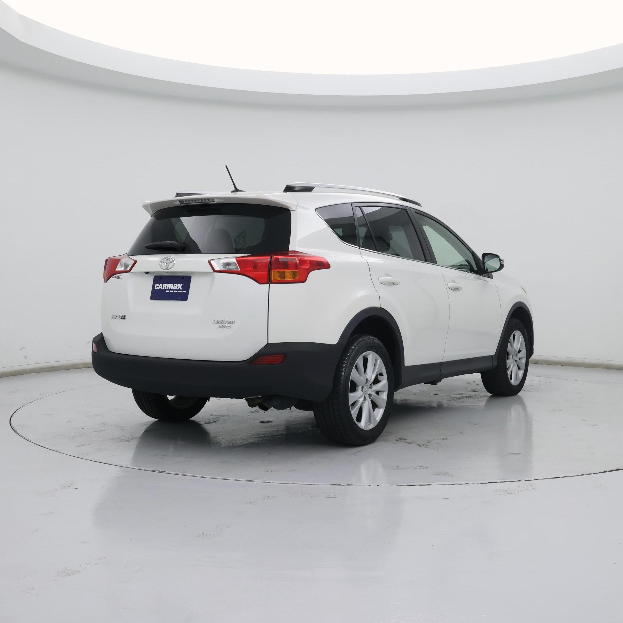 Thumbnail: 2014 Toyota RAV4 - 8