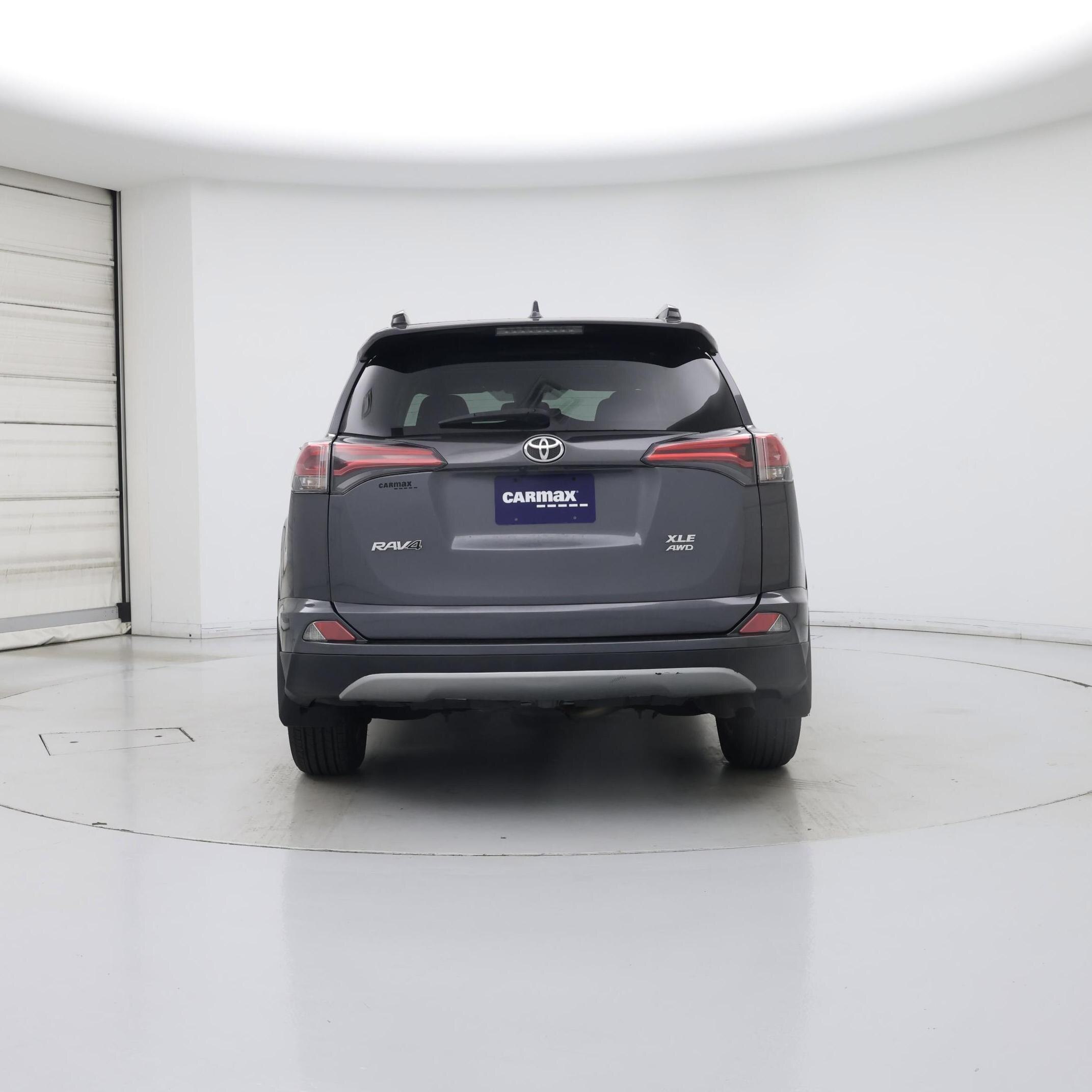 Thumbnail: 2018 Toyota RAV4 - 6