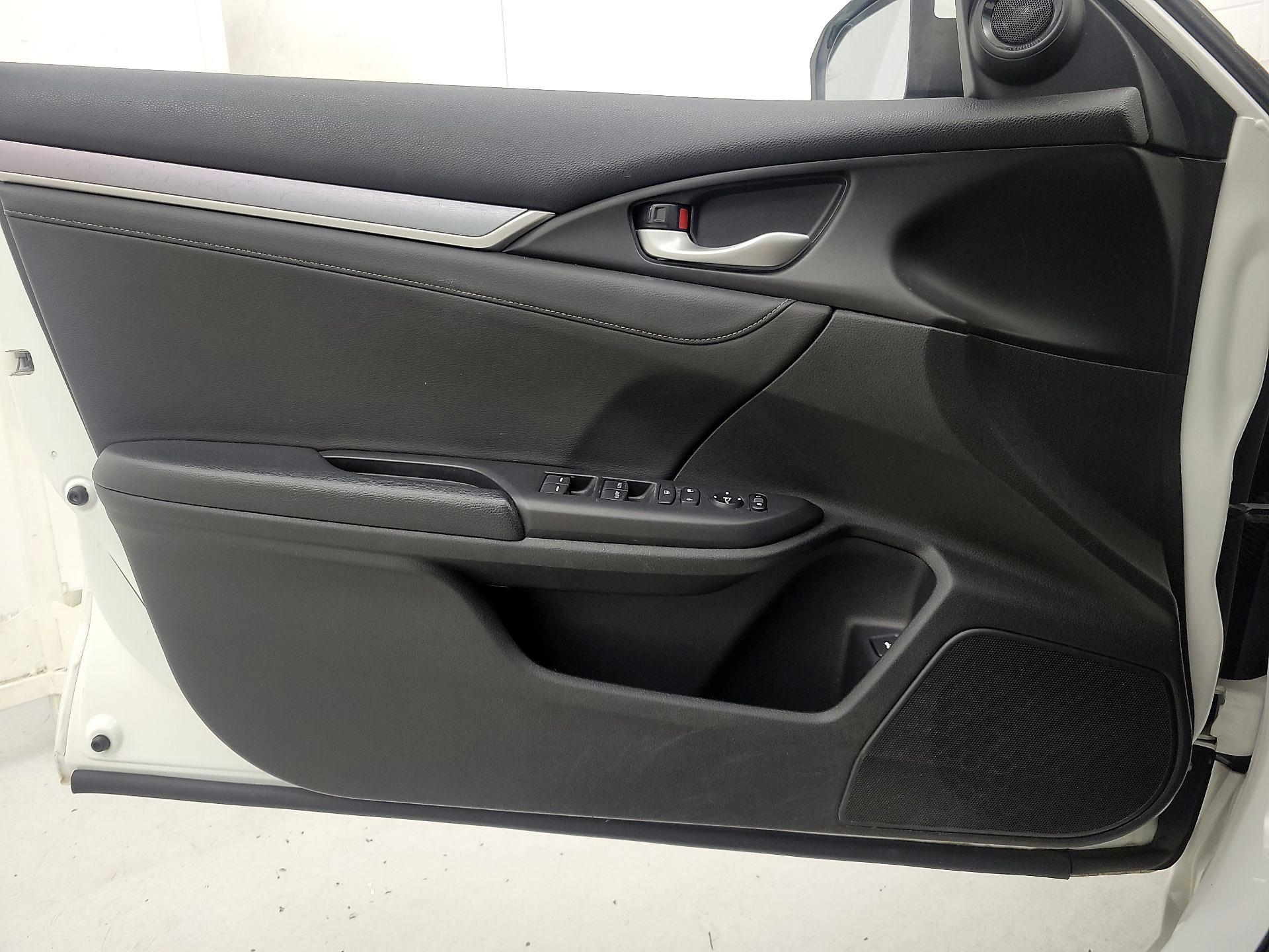 Thumbnail: 2018 Honda Civic - 12