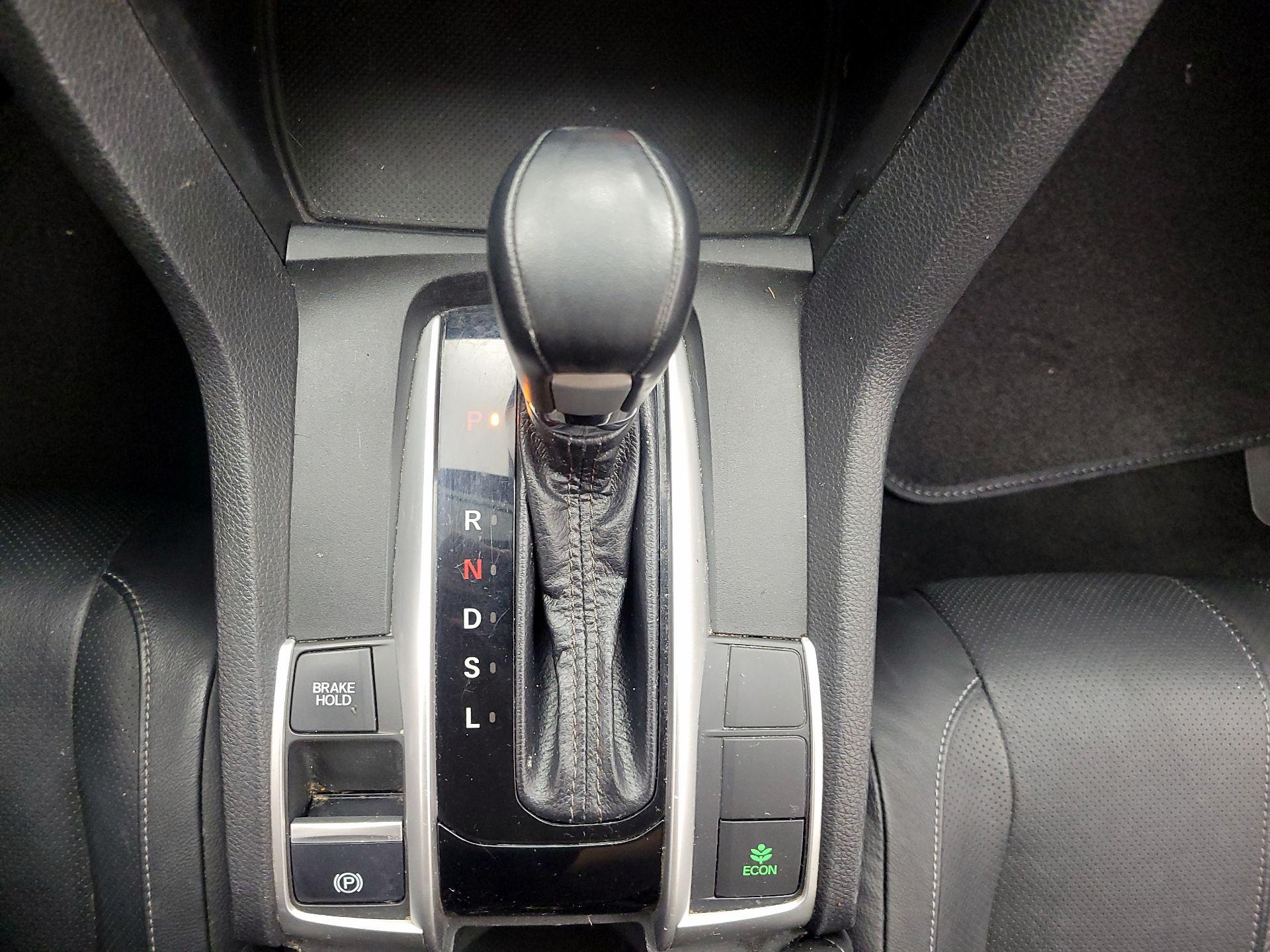 Thumbnail: 2018 Honda Civic - 16