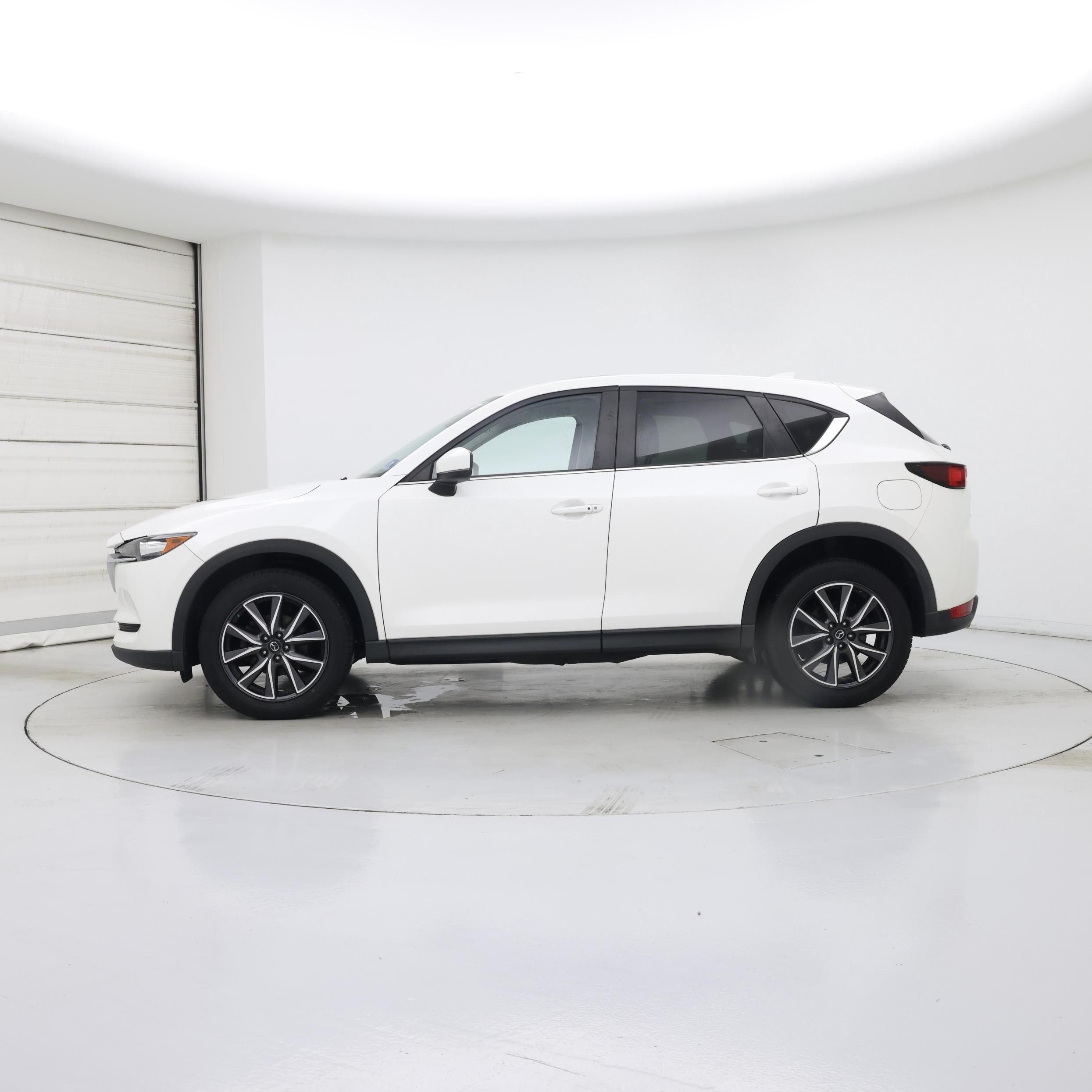 Thumbnail: 2018 Mazda CX-5 - 3