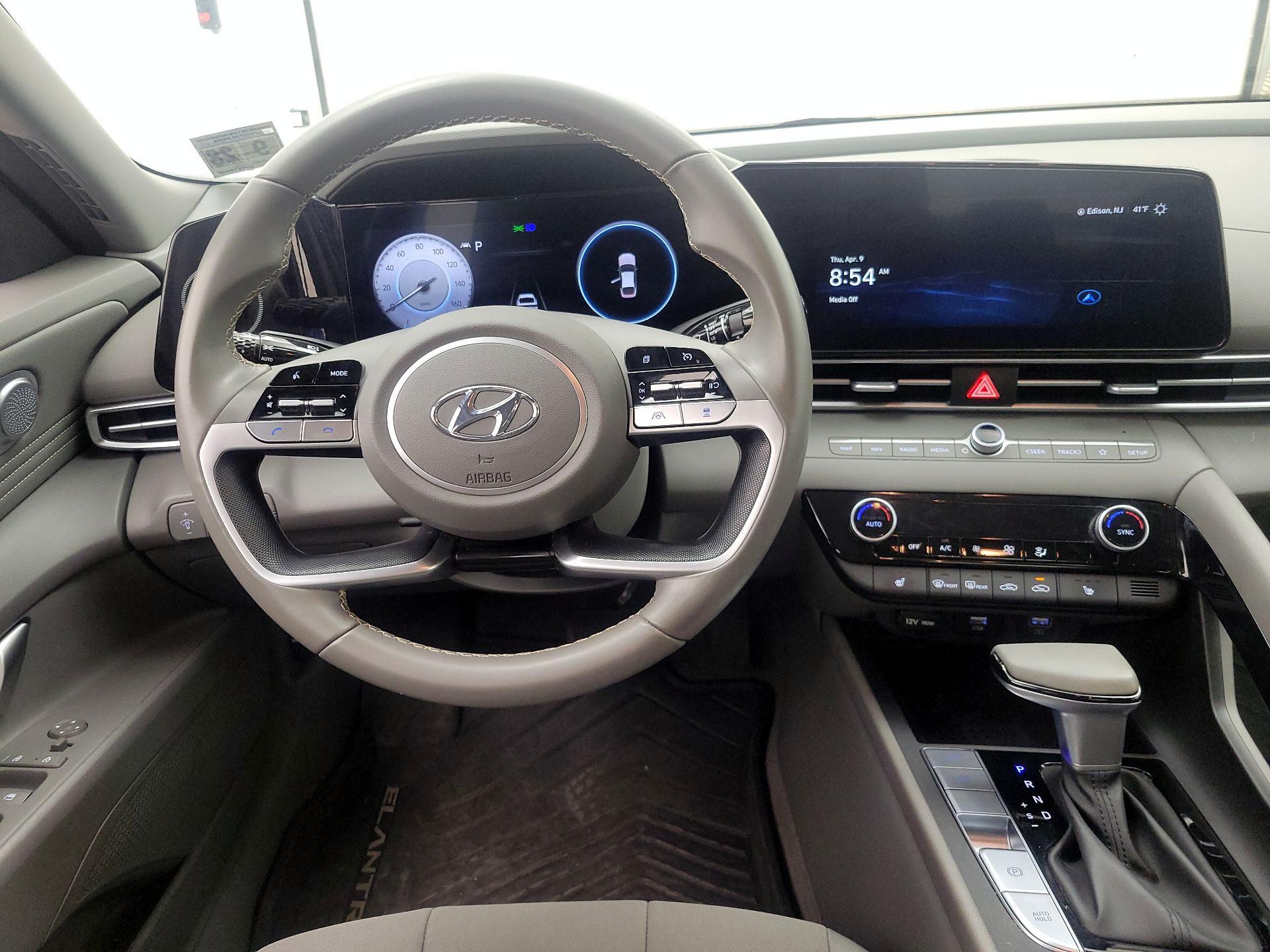 Thumbnail: 2023 Hyundai Elantra - 10