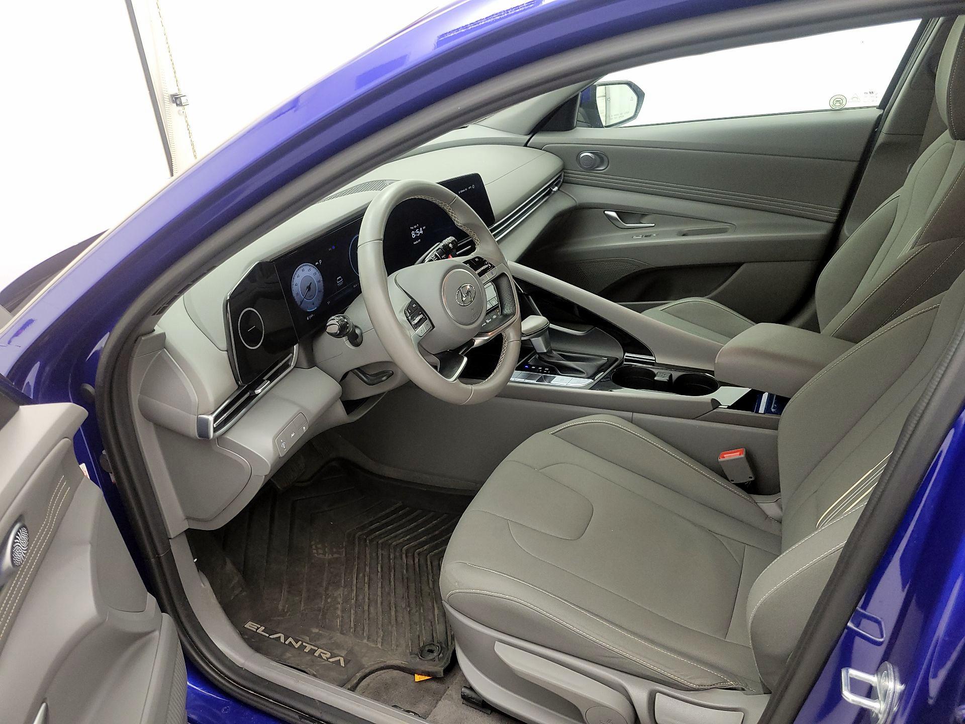 Thumbnail: 2023 Hyundai Elantra - 11