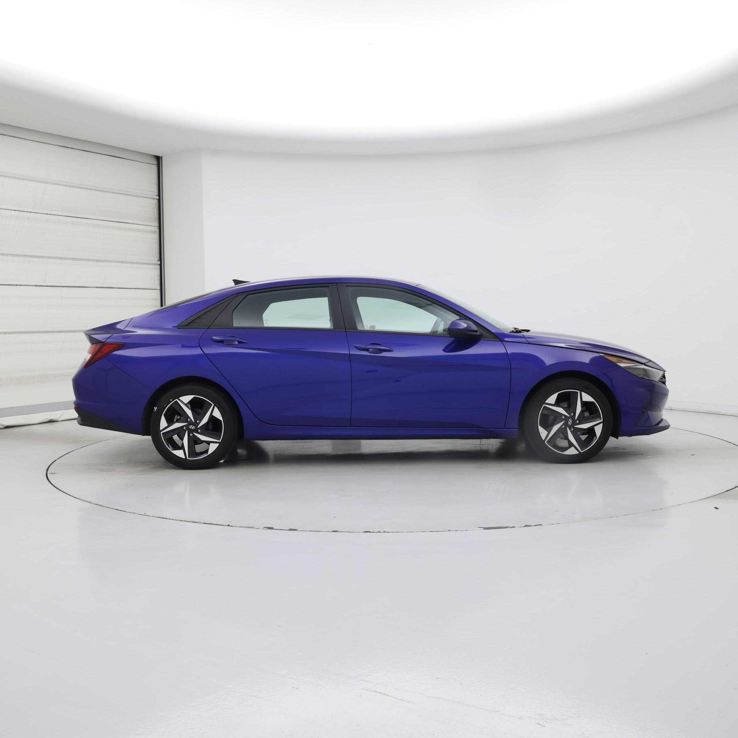 Thumbnail: 2023 Hyundai Elantra - 7