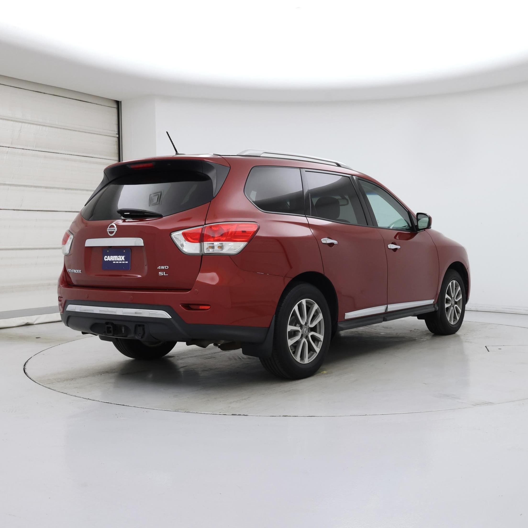 Thumbnail: 2016 Nissan Pathfinder - 8