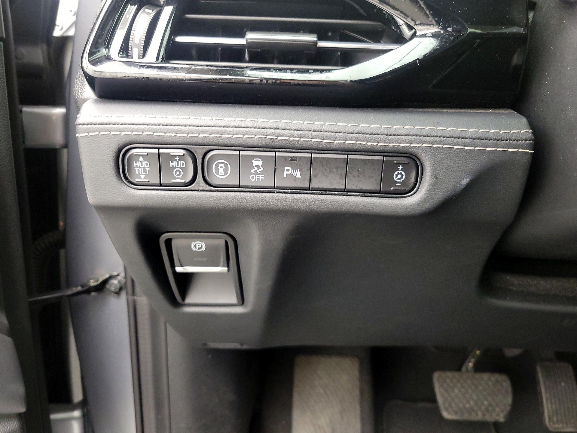 Thumbnail: 2022 Acura MDX - 13