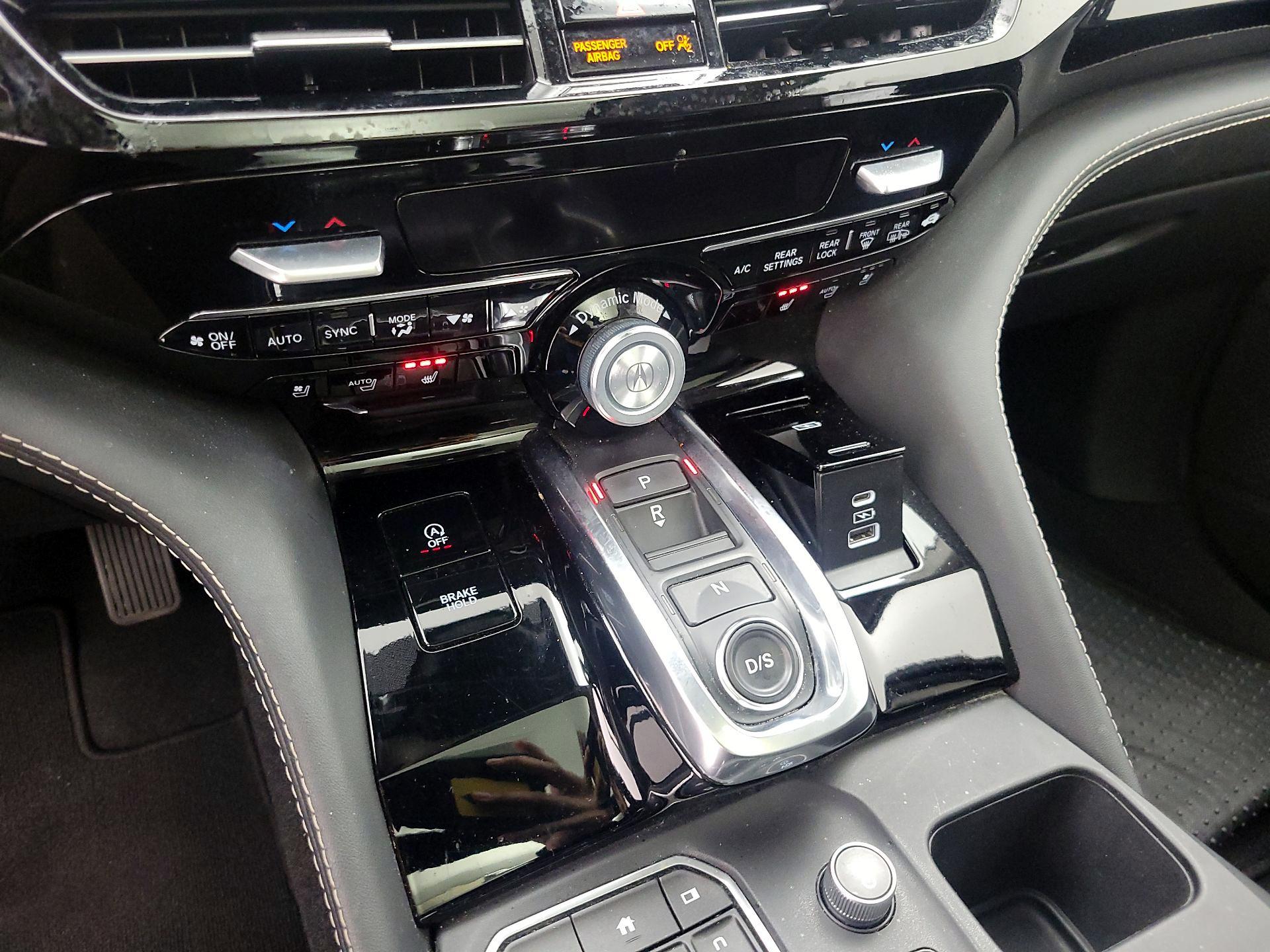 Thumbnail: 2022 Acura MDX - 17