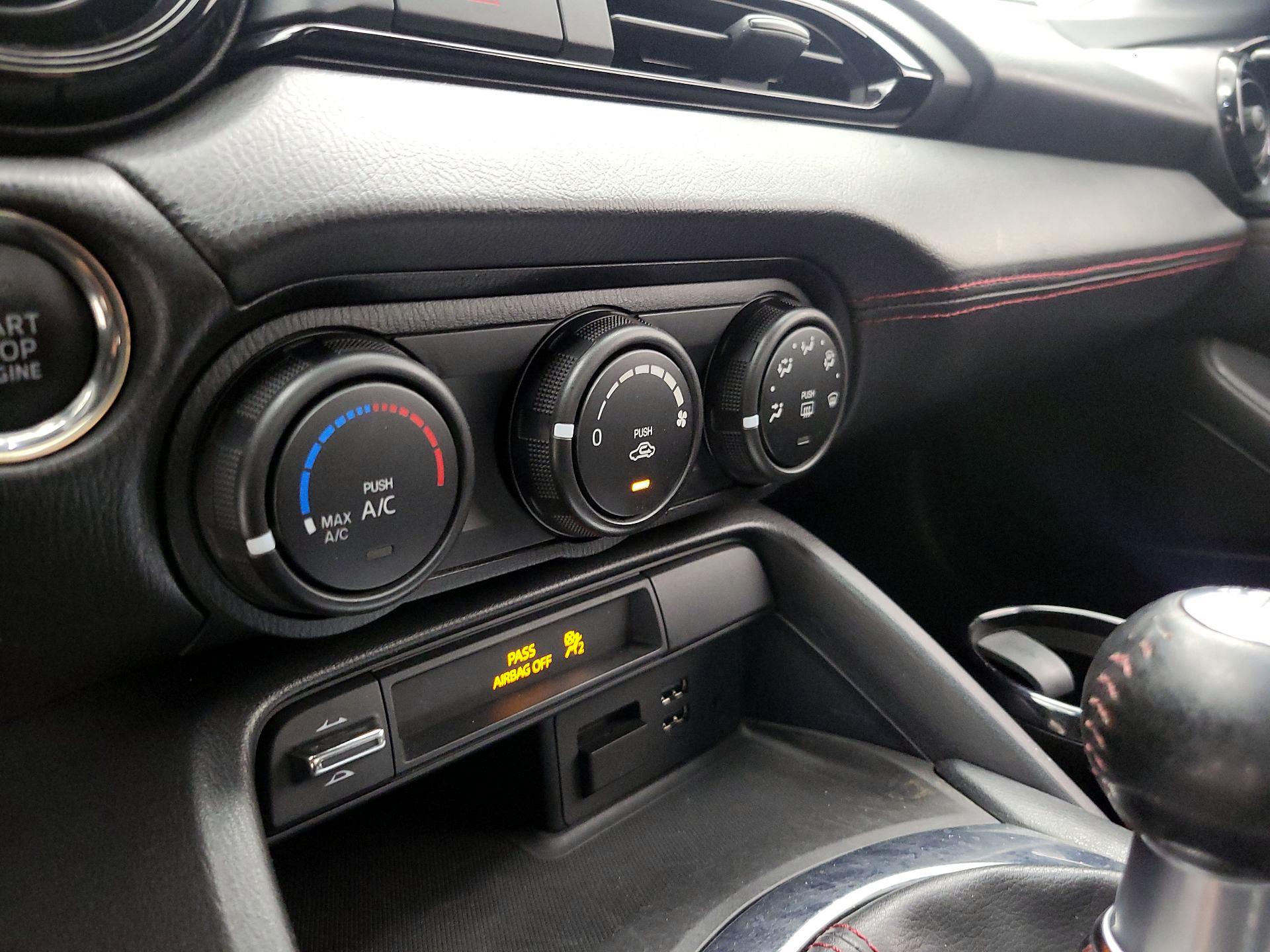 Thumbnail: 2017 Mazda MX-5 Miata - 14