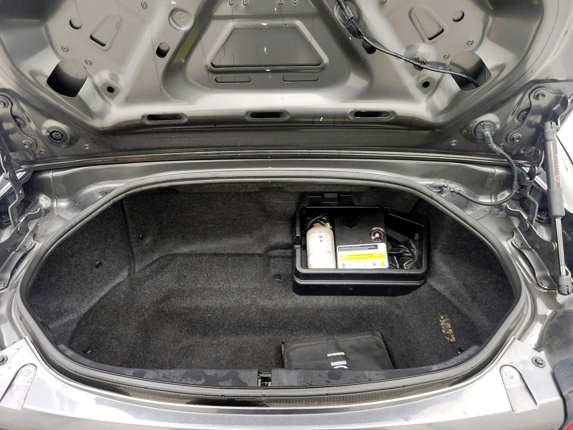 Thumbnail: 2017 Mazda MX-5 Miata - 16