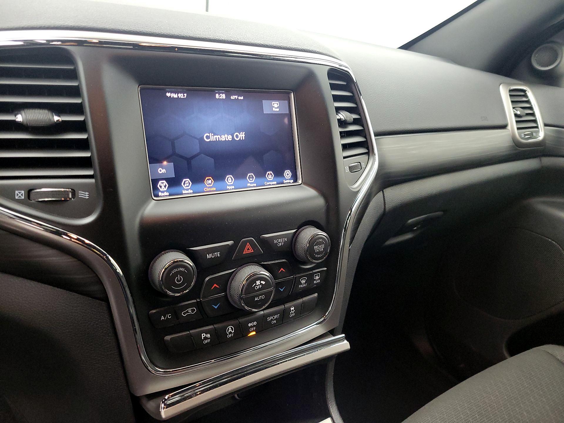 Thumbnail: 2020 Jeep Grand Cherokee - 16