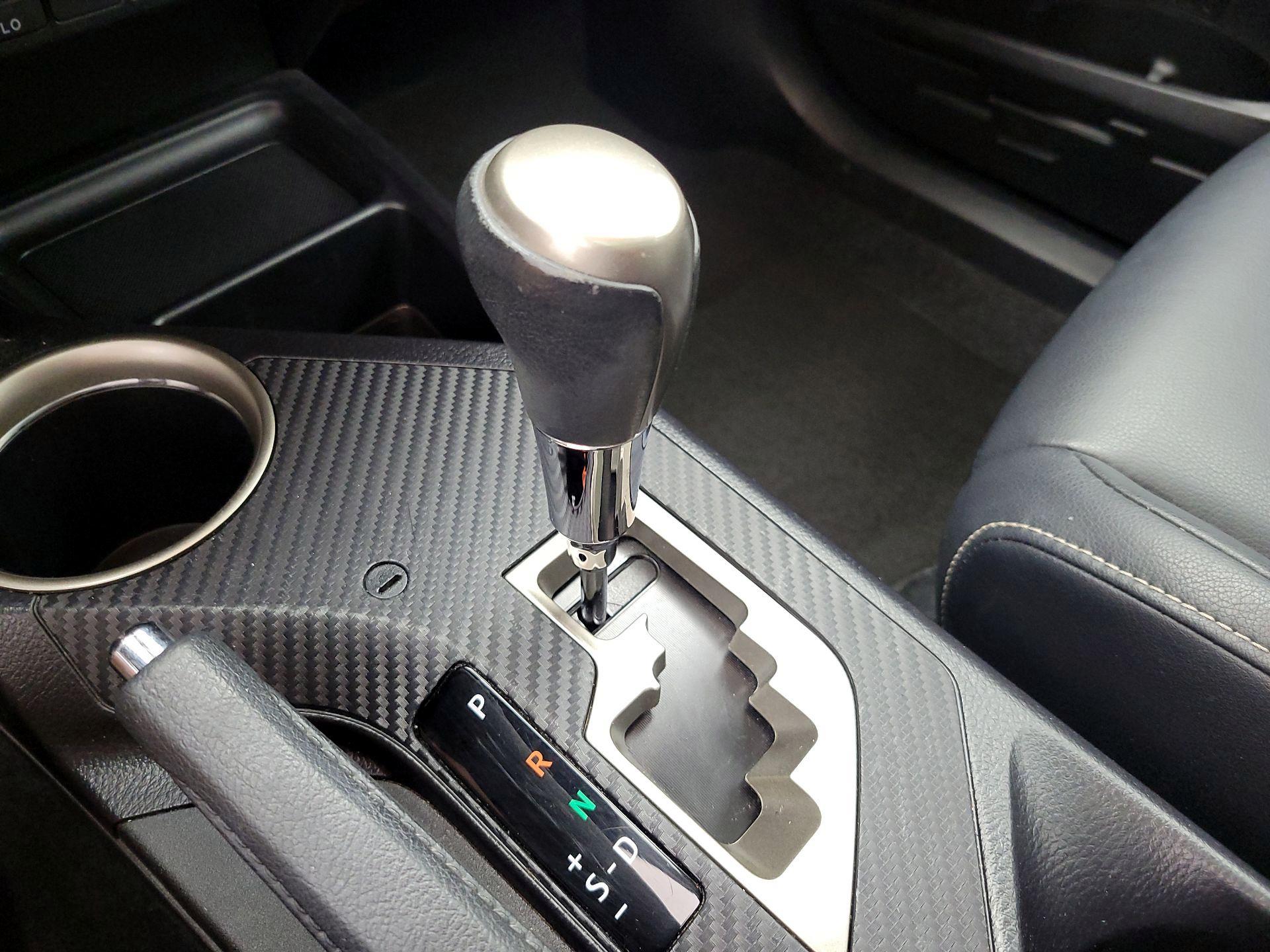 Thumbnail: 2014 Toyota RAV4 - 16