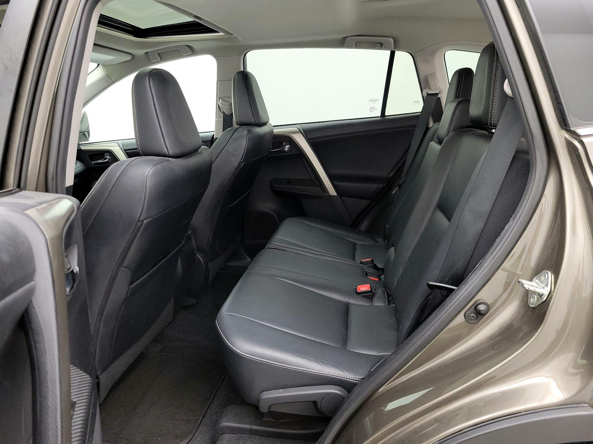 Thumbnail: 2014 Toyota RAV4 - 18