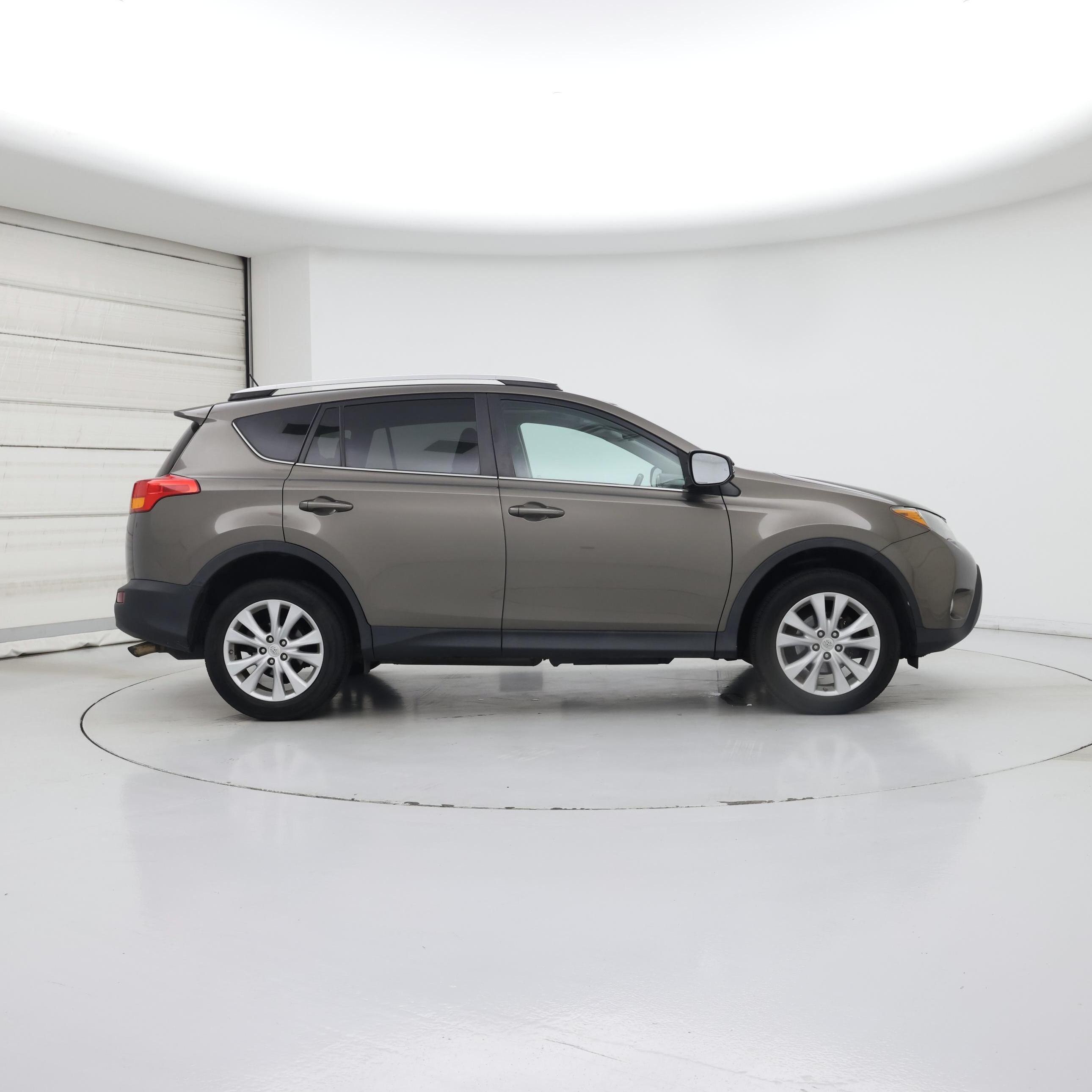 Thumbnail: 2014 Toyota RAV4 - 7
