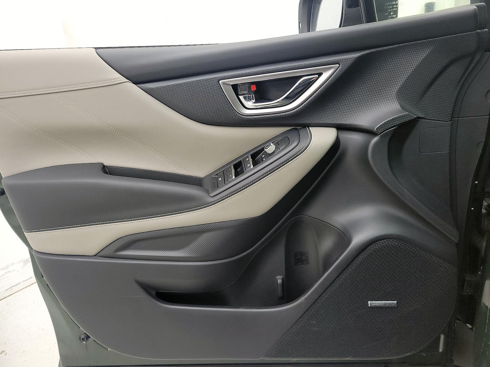 2022 Subaru Forester Limited - Photo 13