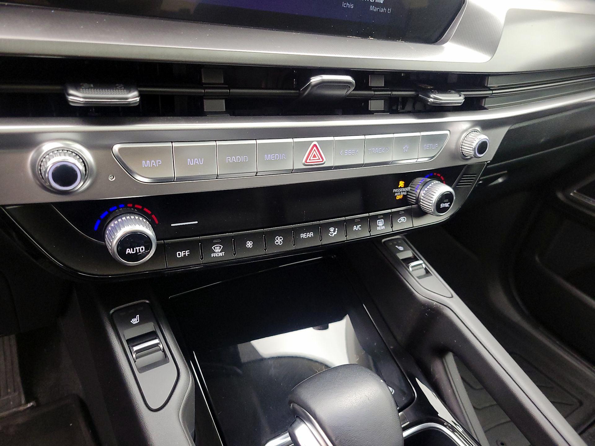 Thumbnail: 2024 Kia Telluride - 16