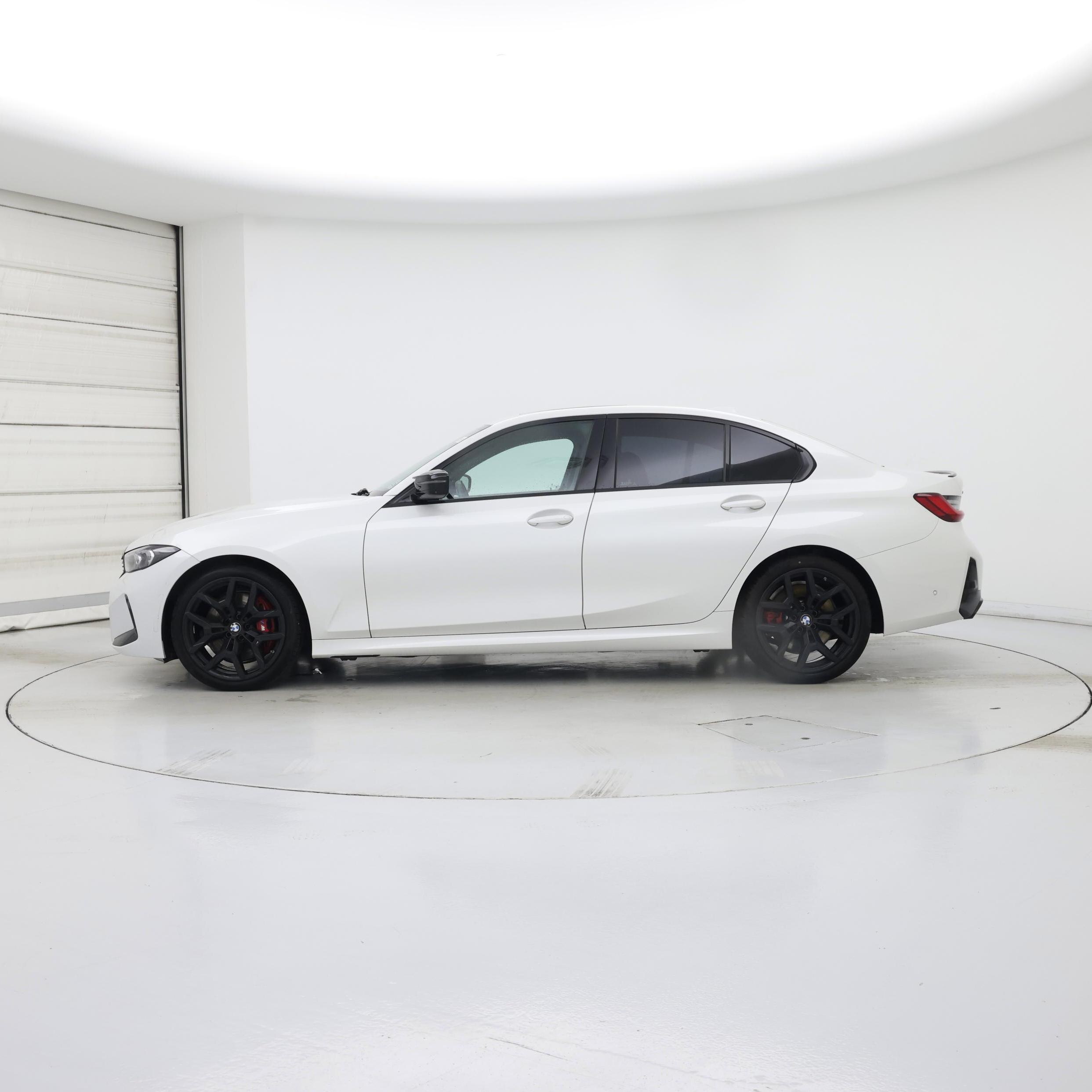 Thumbnail: 2025 BMW 3 Series - 3