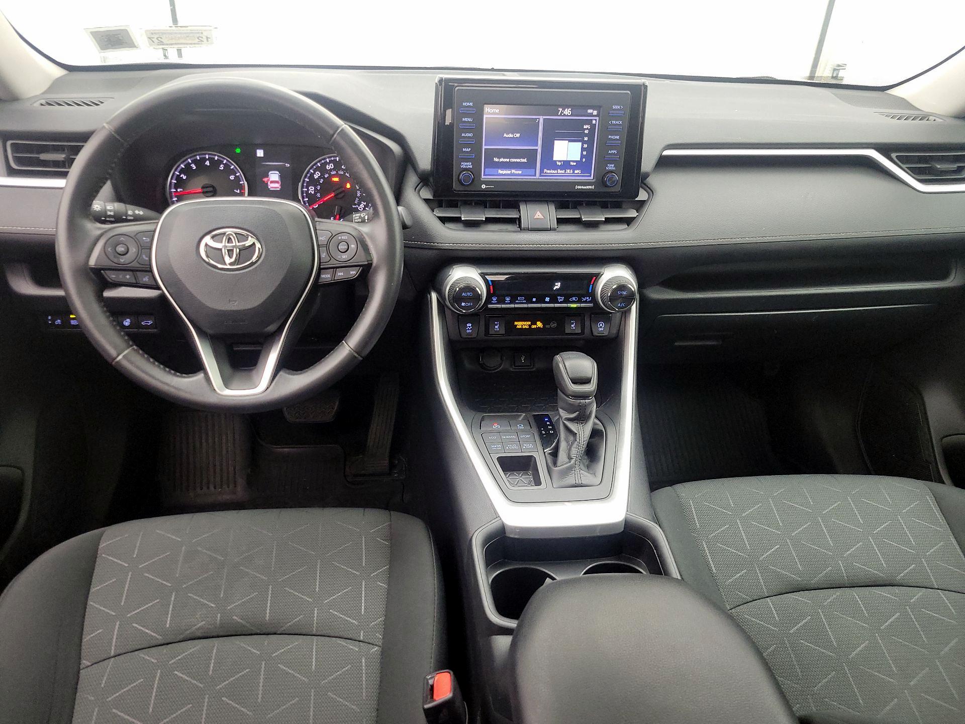 Thumbnail: 2020 Toyota RAV4 - 9