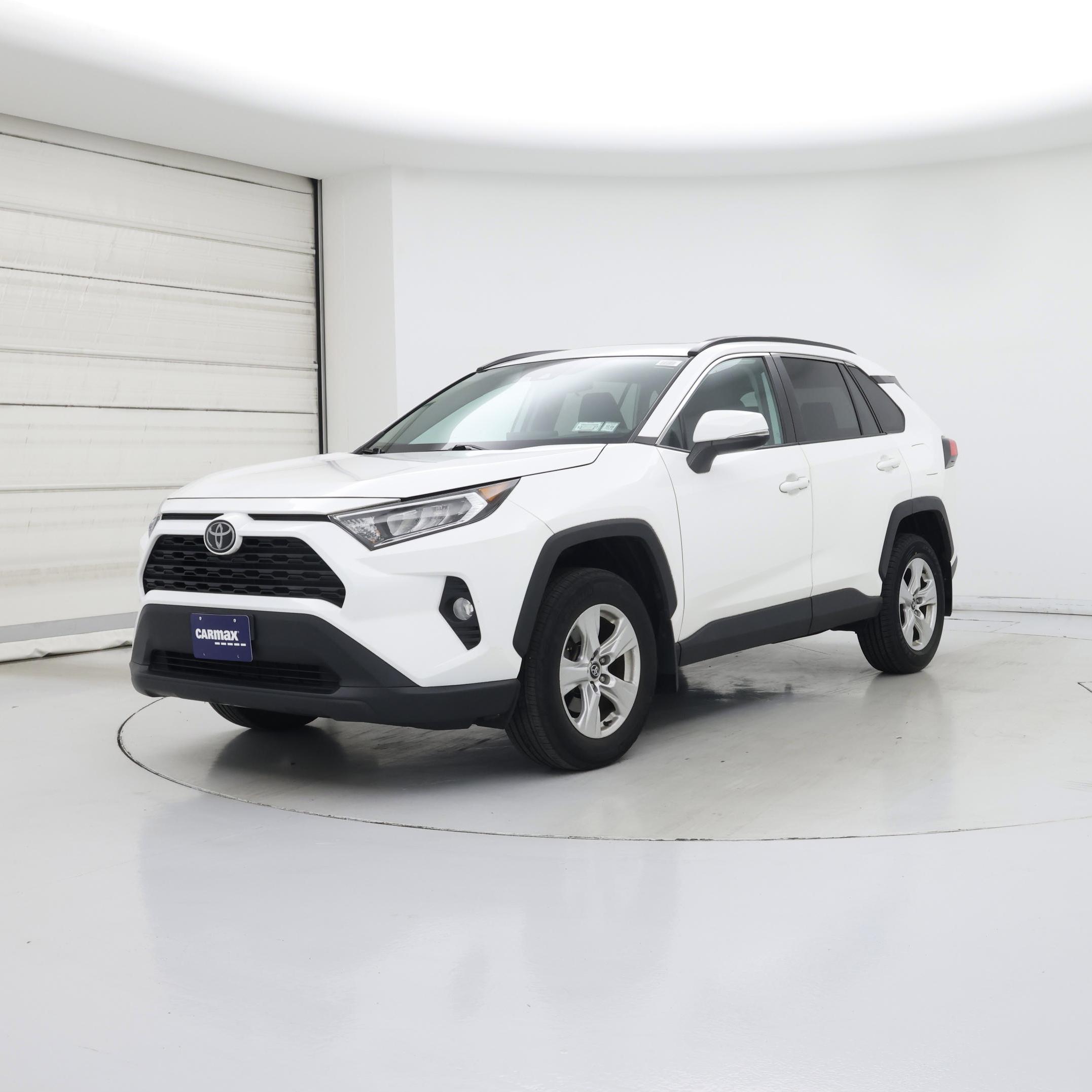 Thumbnail: 2020 Toyota RAV4 - 4