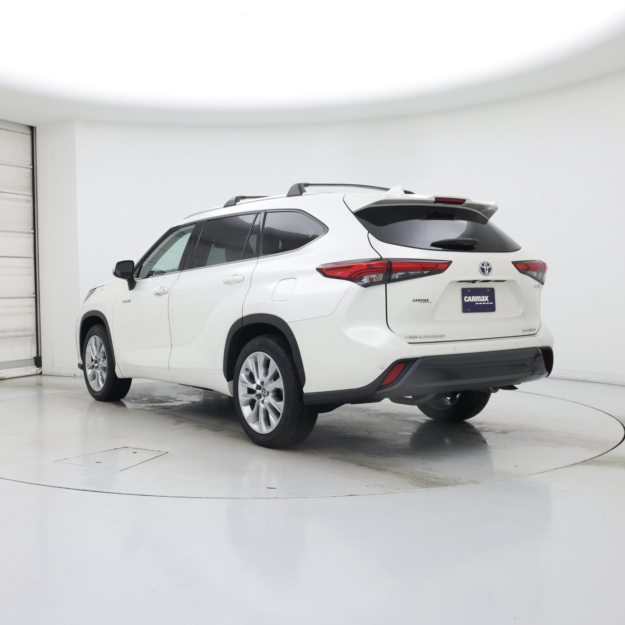 Thumbnail: 2020 Toyota Highlander - 2