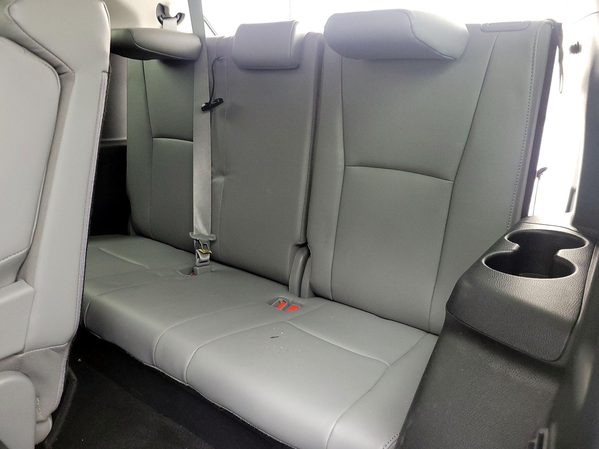 Thumbnail: 2020 Toyota Highlander - 20