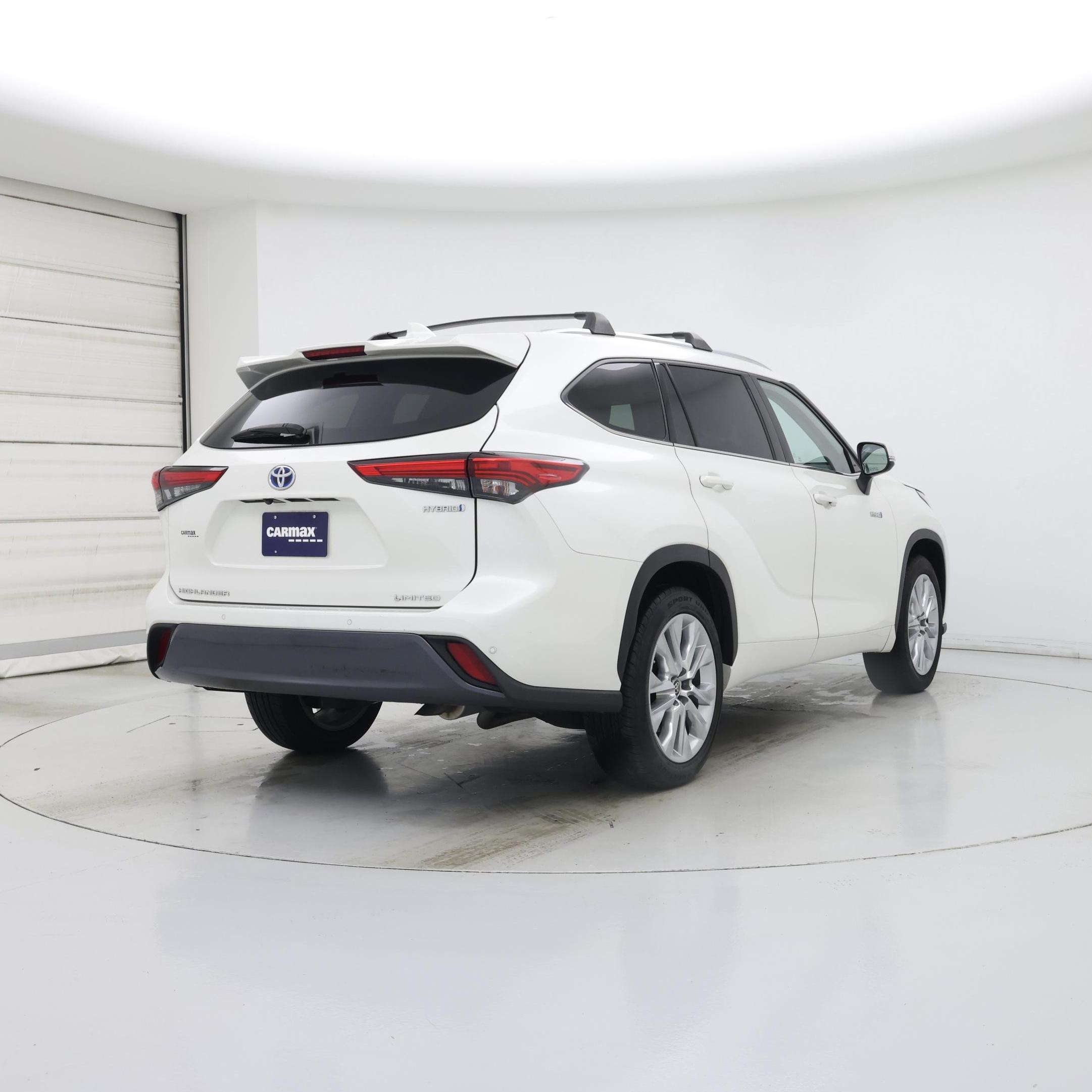 Thumbnail: 2020 Toyota Highlander - 8