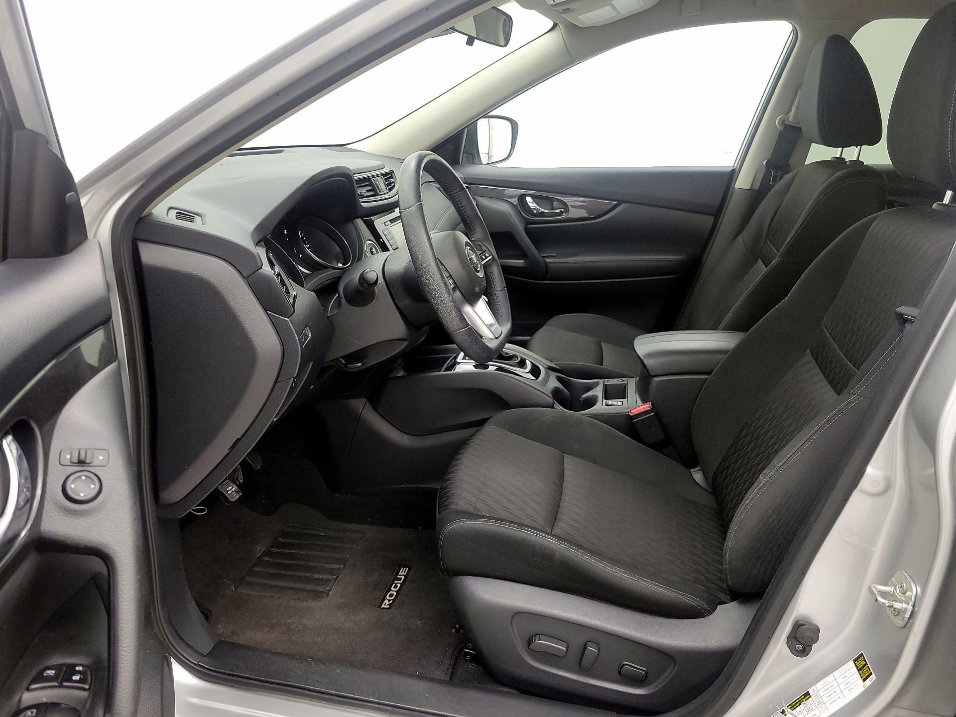 Thumbnail: 2019 Nissan Rogue - 11