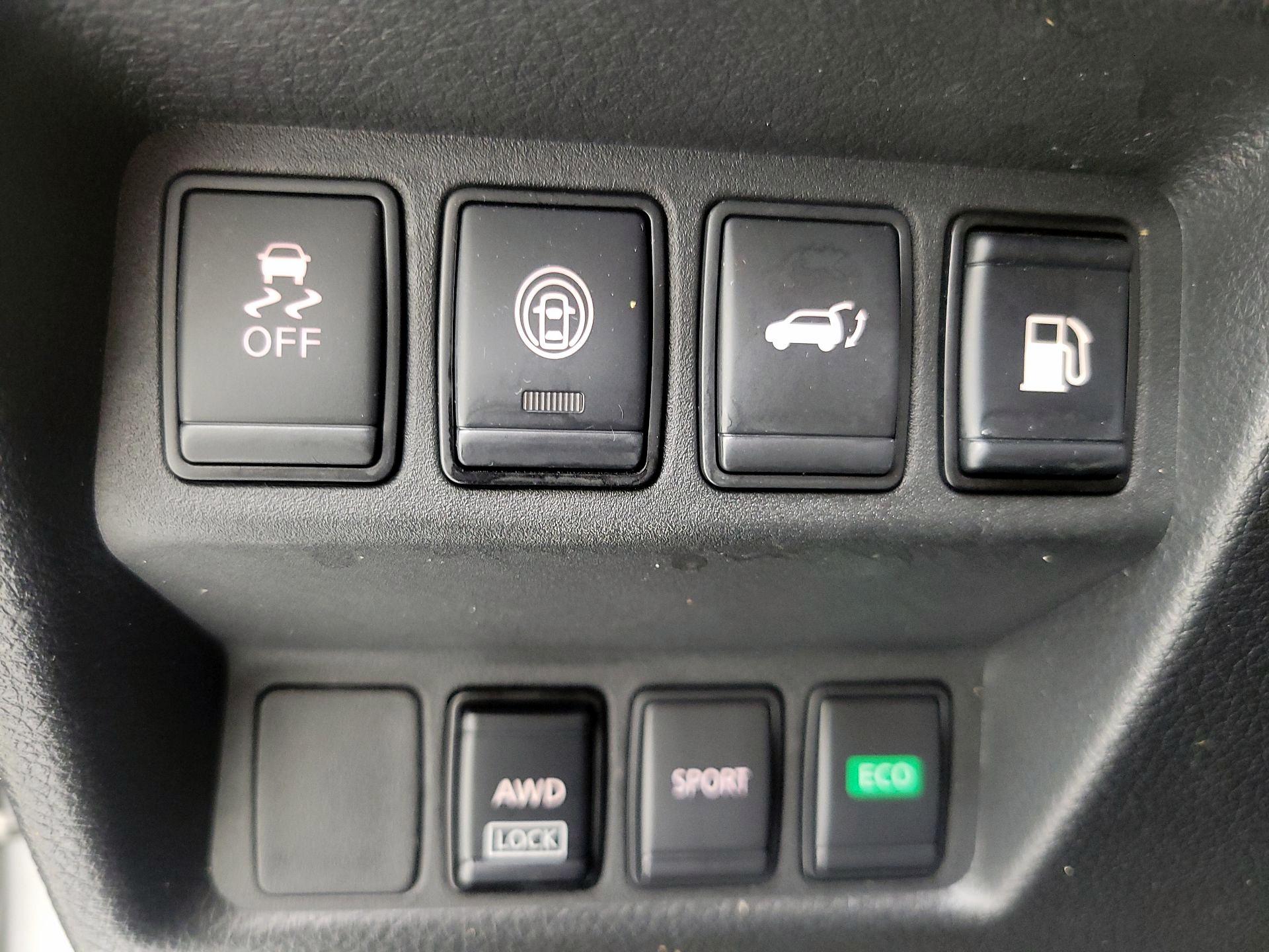 Thumbnail: 2019 Nissan Rogue - 13