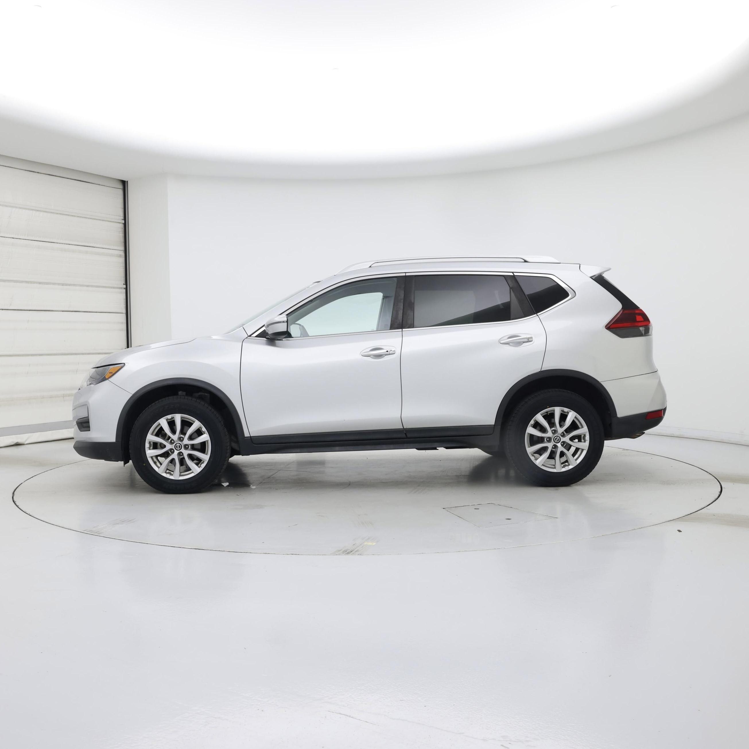 Thumbnail: 2019 Nissan Rogue - 3