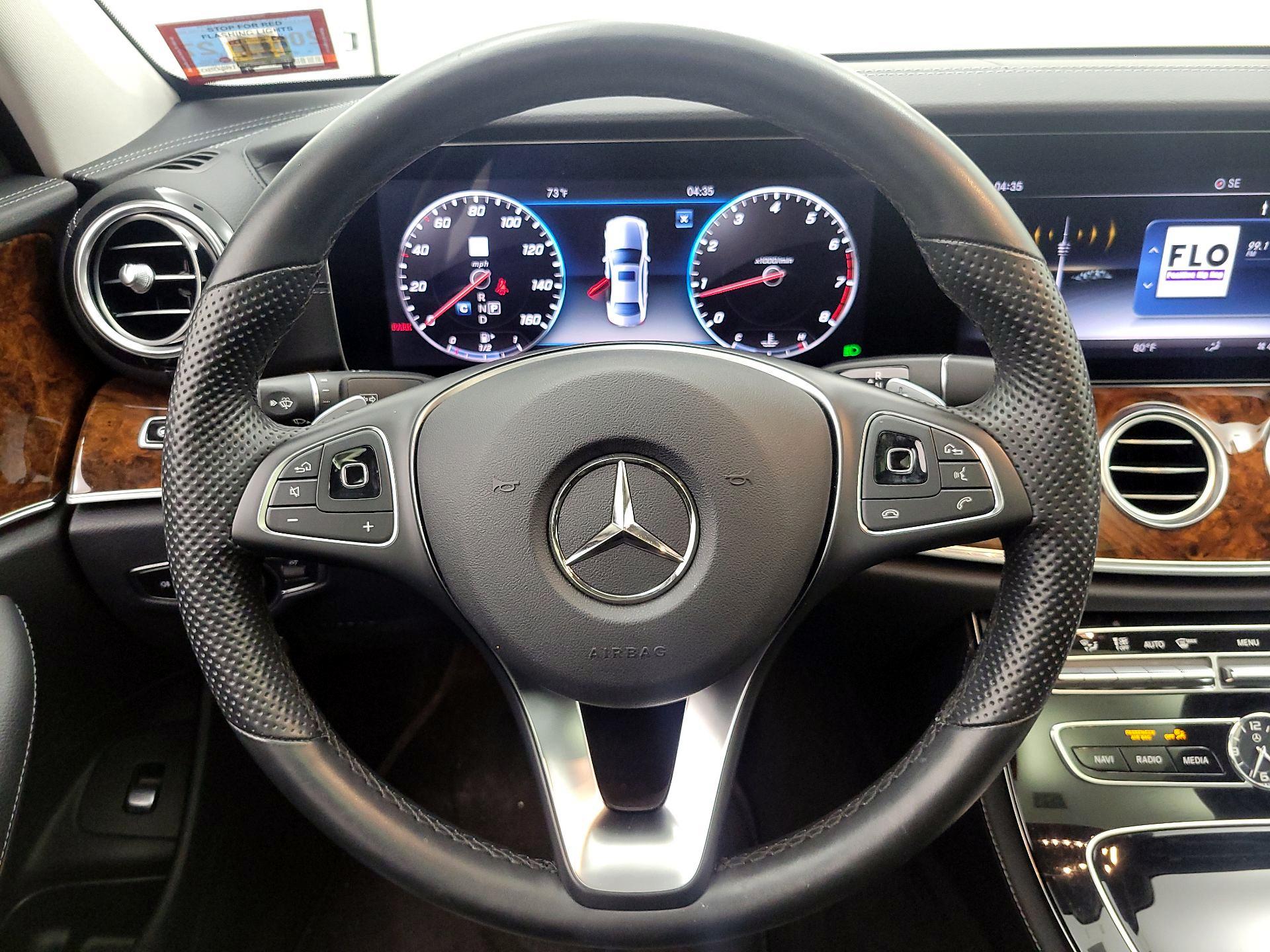 Thumbnail: 2018 Mercedes-Benz E-Class - 10