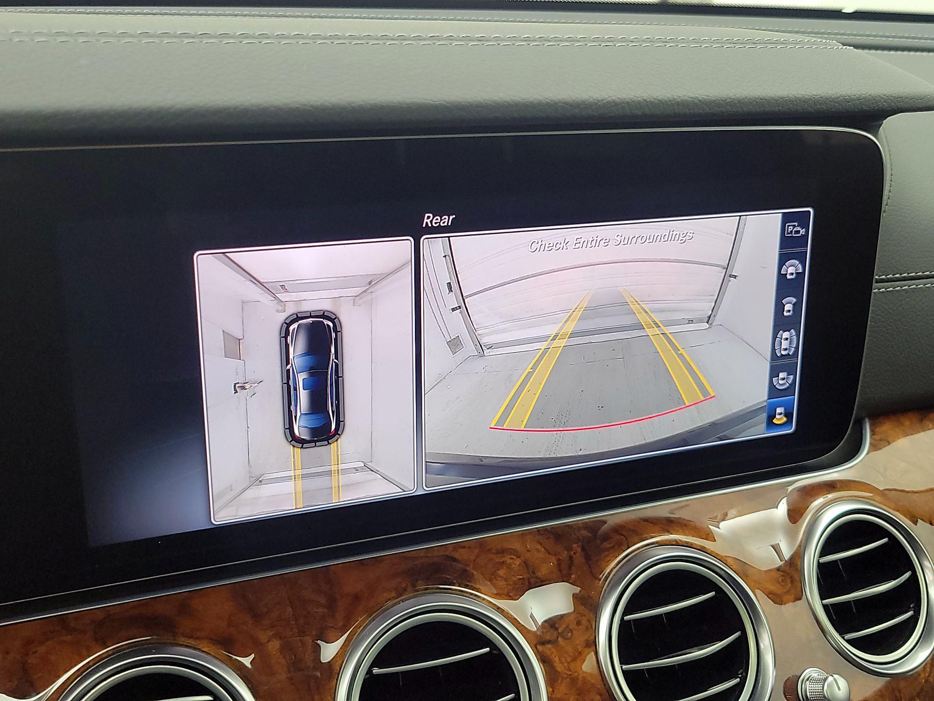 Thumbnail: 2018 Mercedes-Benz E-Class - 15