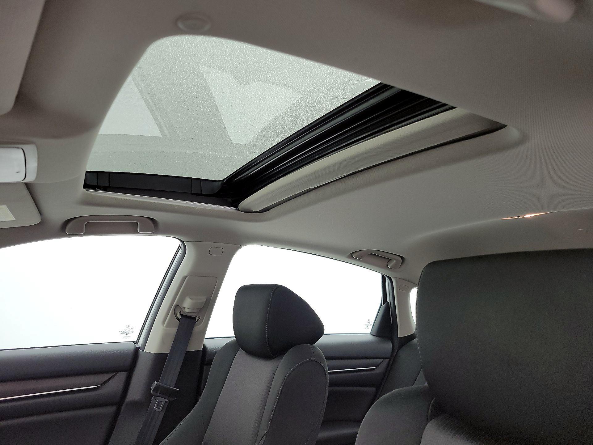 Thumbnail: 2019 Honda Accord - 19