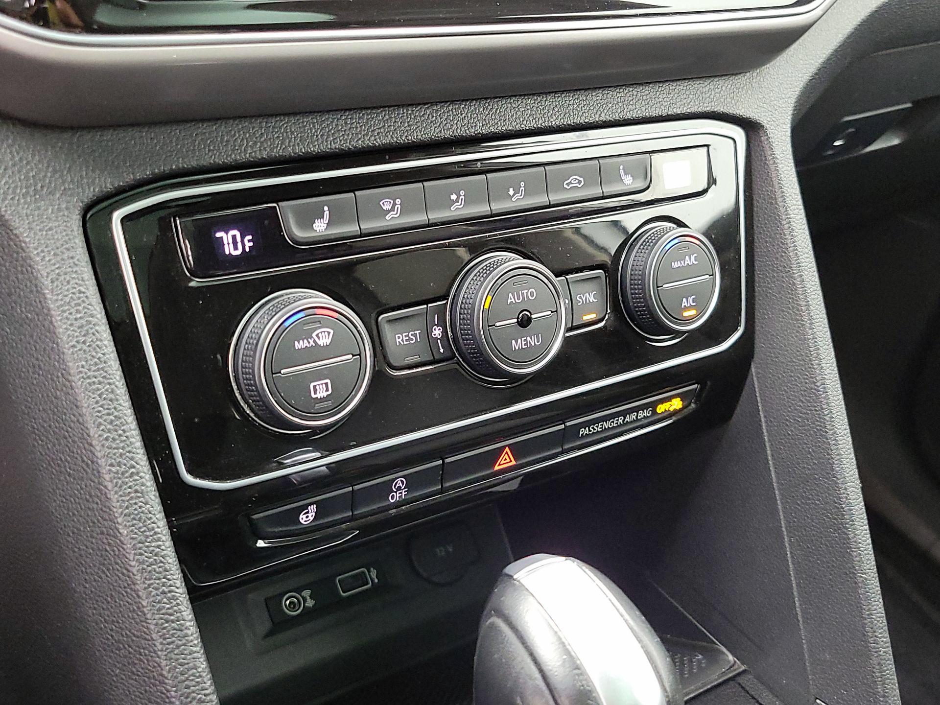 Thumbnail: 2019 Volkswagen Atlas - 17