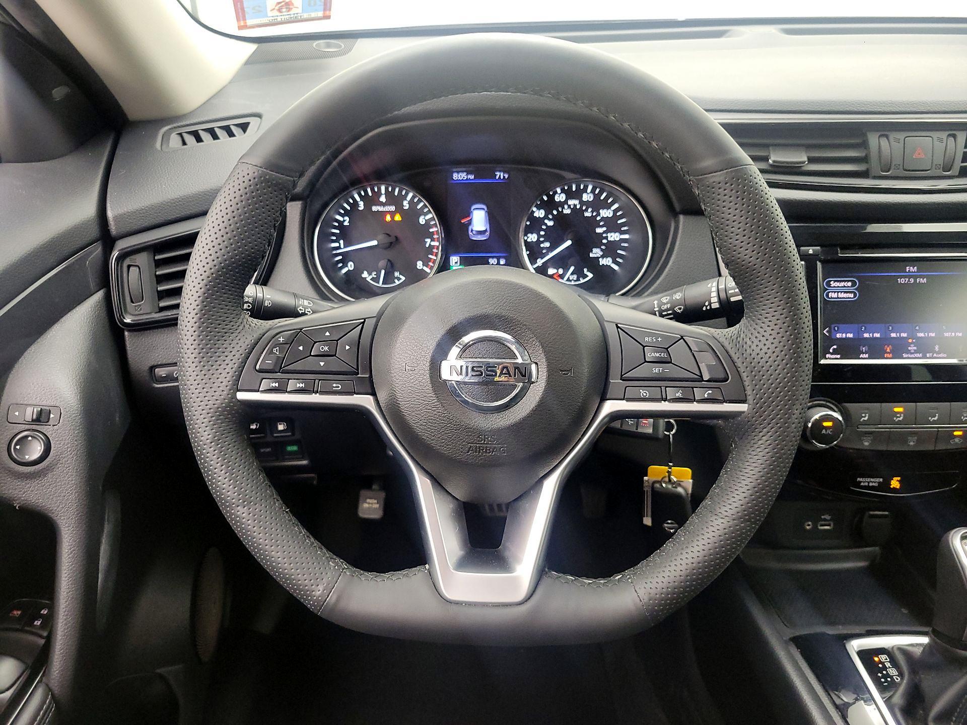 Thumbnail: 2020 Nissan Rogue - 10