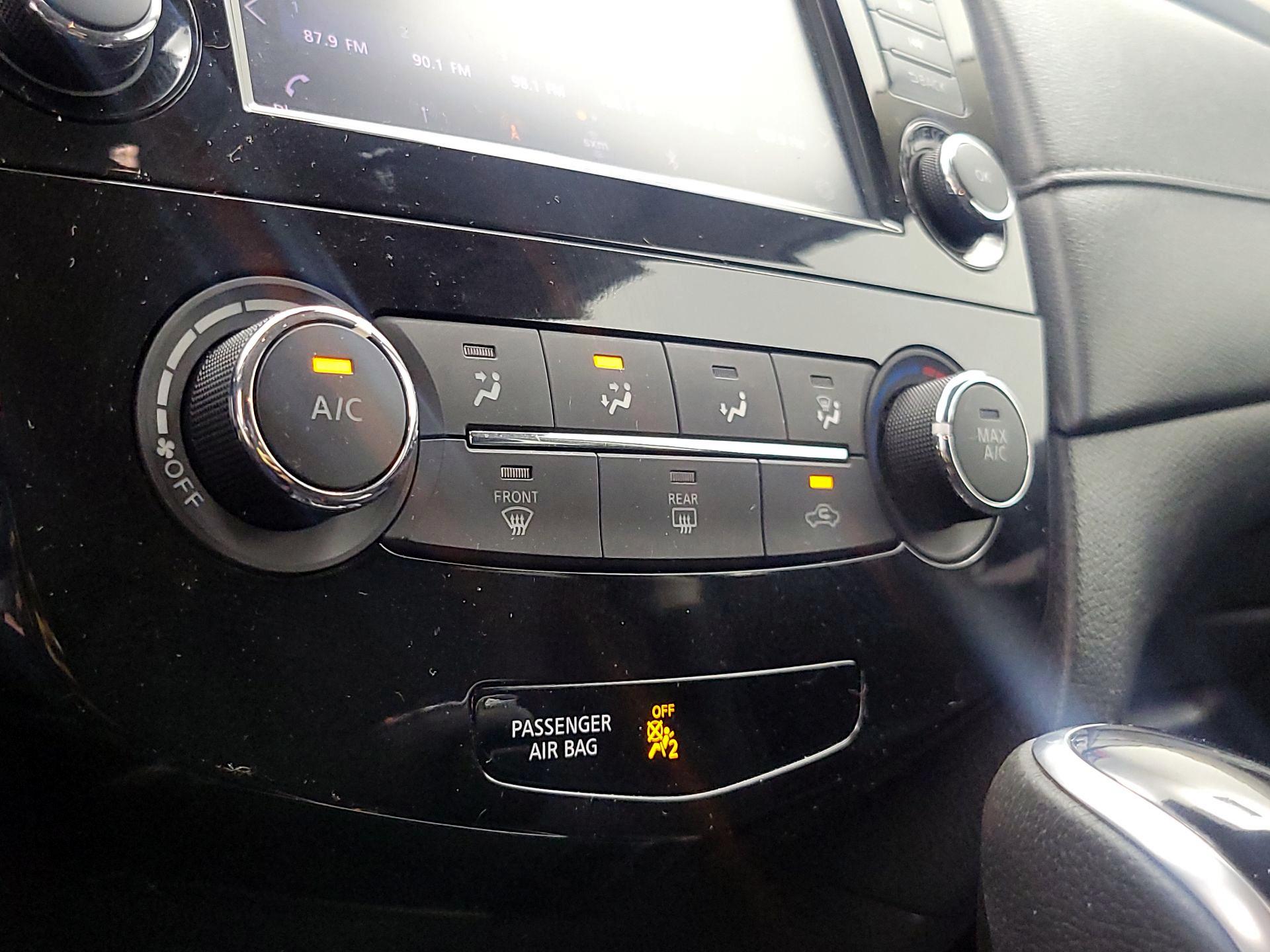 Thumbnail: 2020 Nissan Rogue - 16