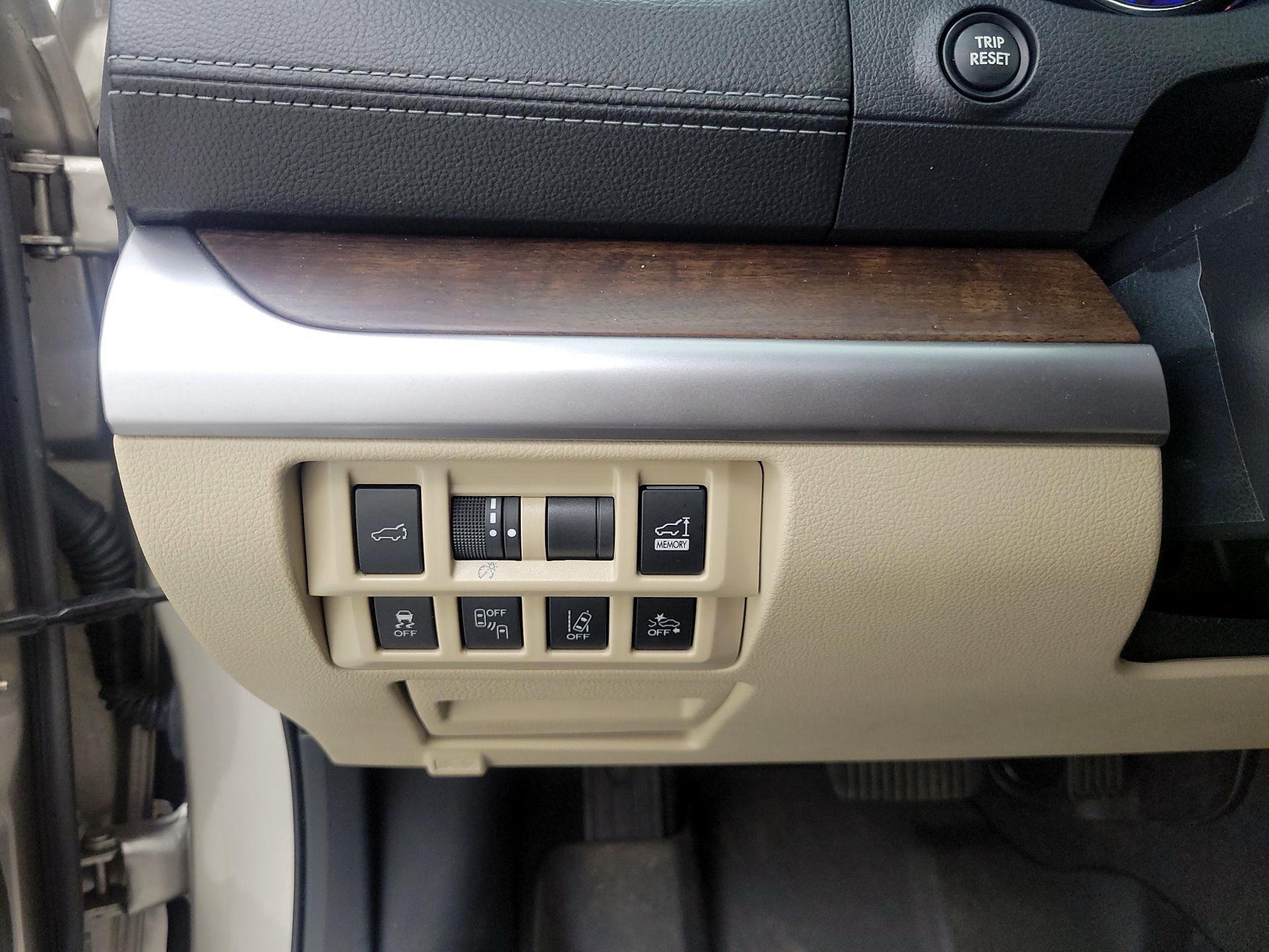 Thumbnail: 2018 Subaru Outback - 13