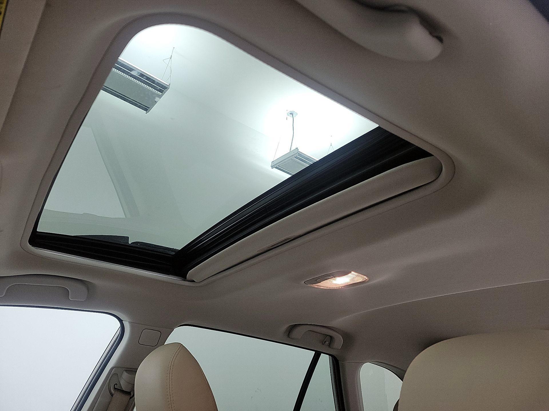 Thumbnail: 2018 Subaru Outback - 19