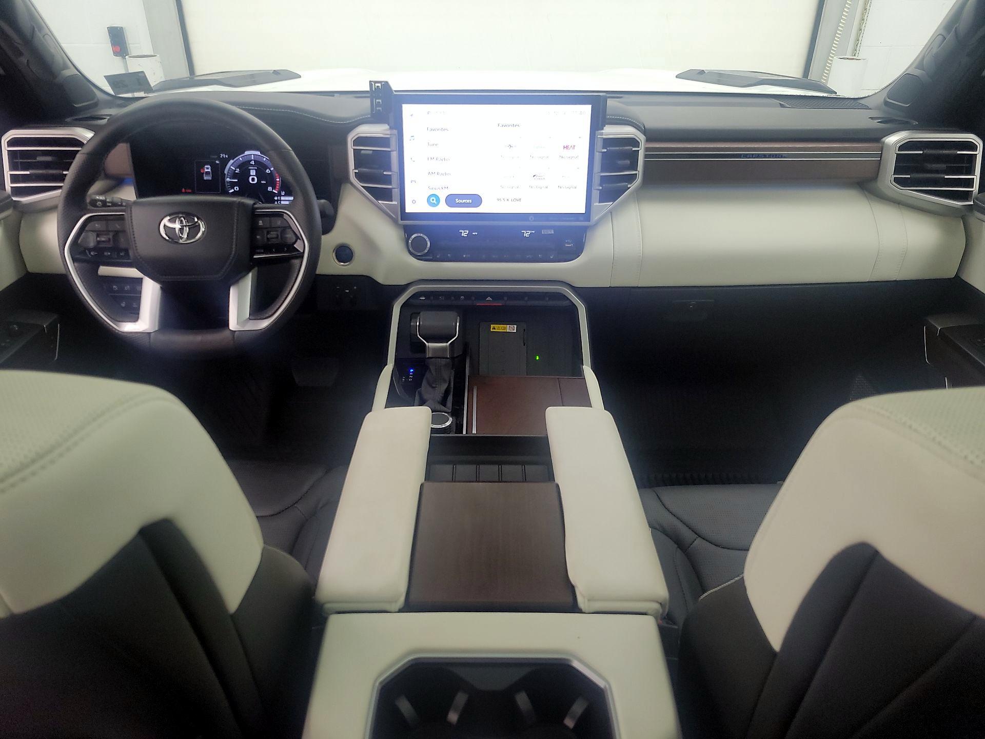 Thumbnail: 2024 Toyota Tundra - 9