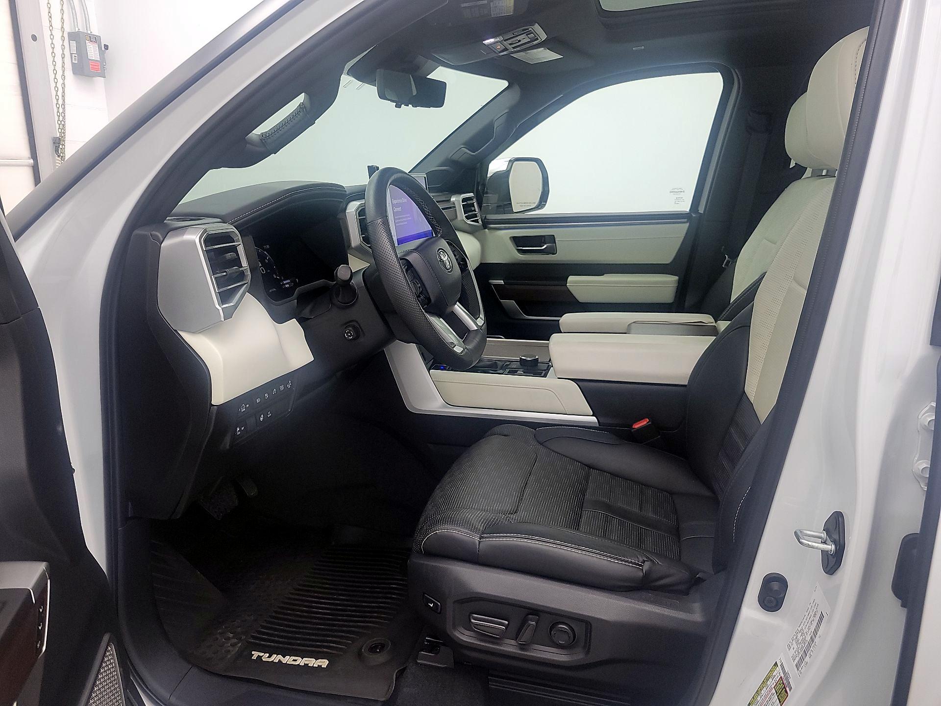 Thumbnail: 2024 Toyota Tundra - 11