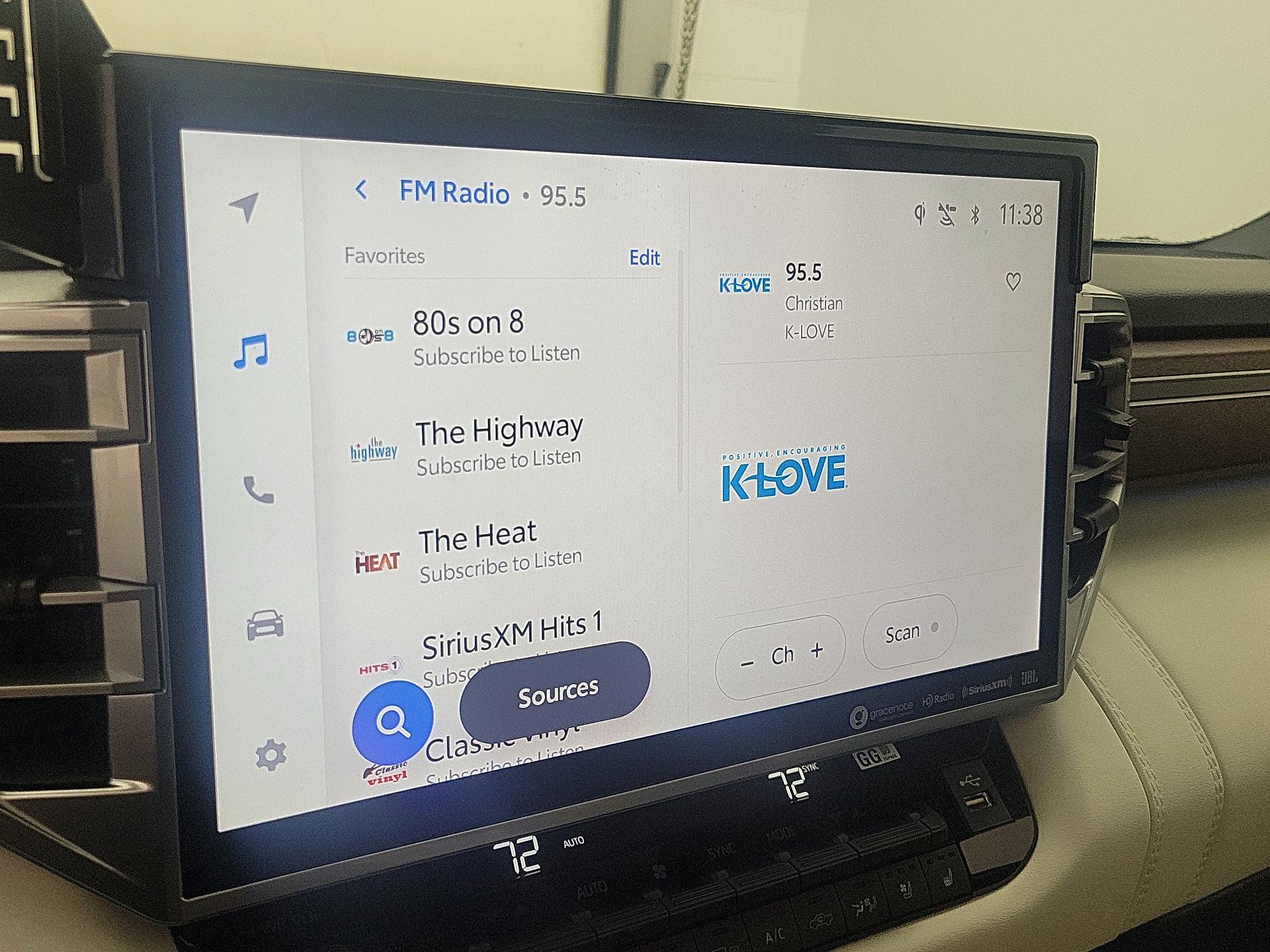 Thumbnail: 2024 Toyota Tundra - 15