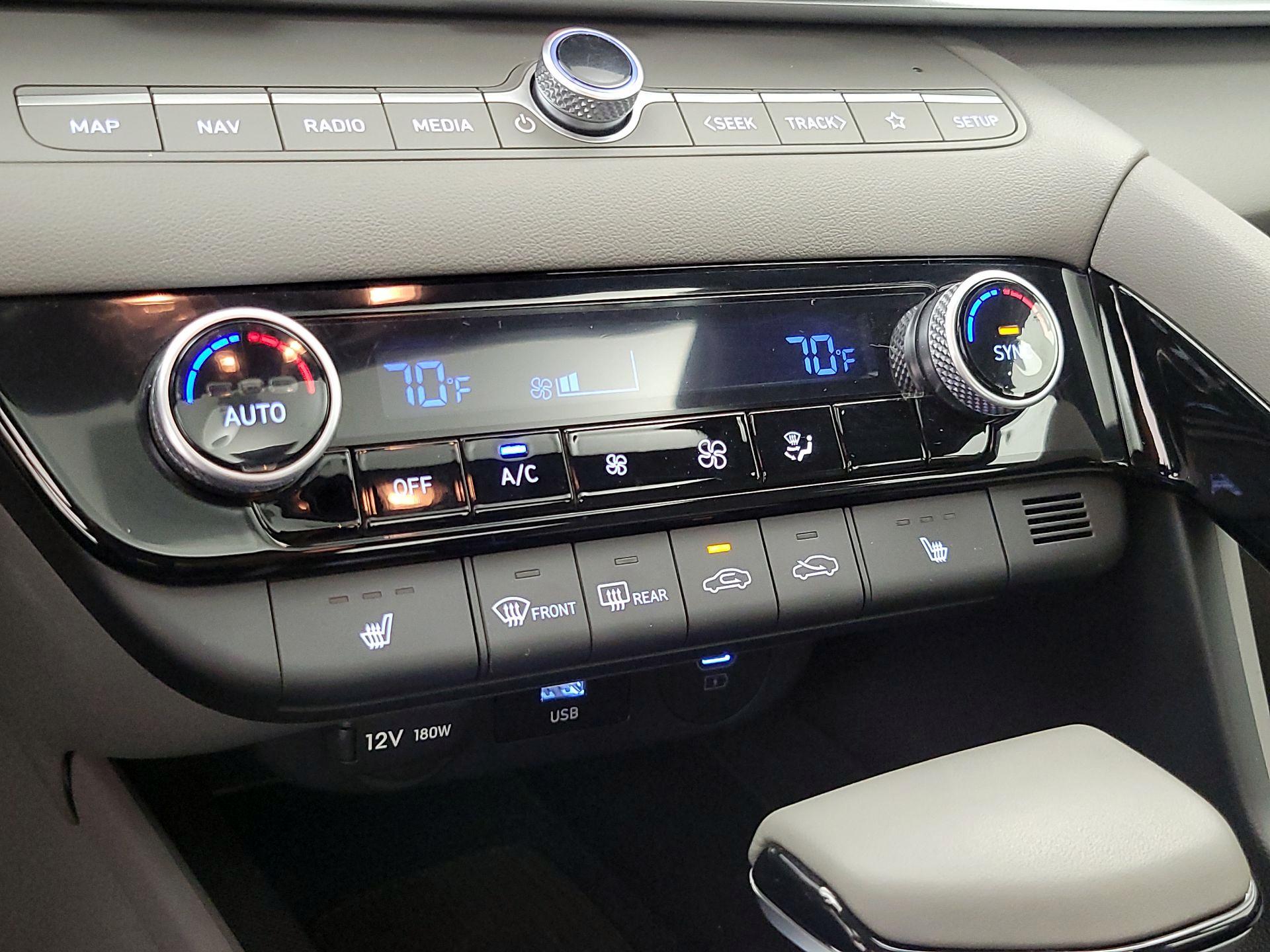 Thumbnail: 2025 Hyundai Elantra - 17