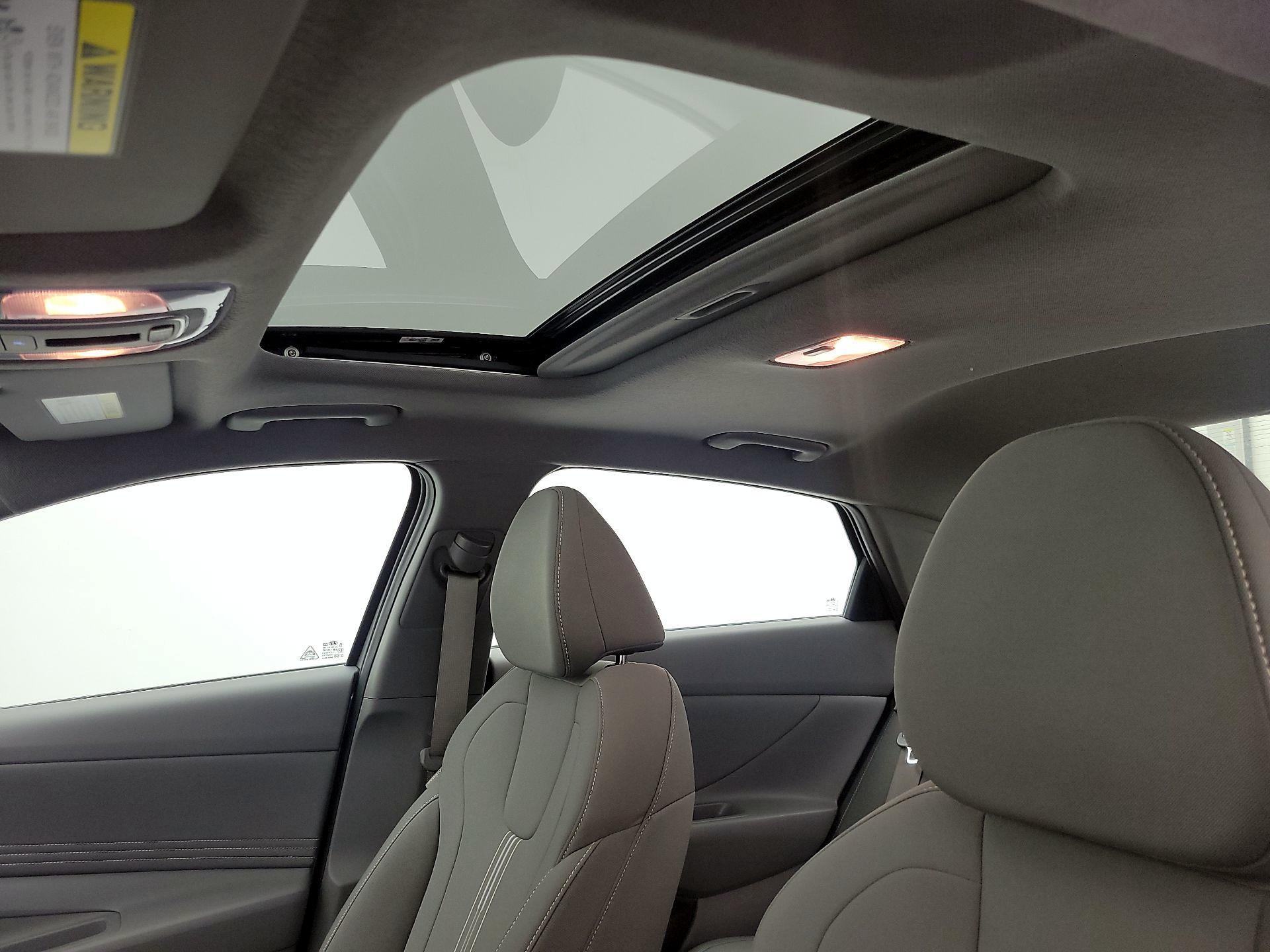 Thumbnail: 2025 Hyundai Elantra - 20