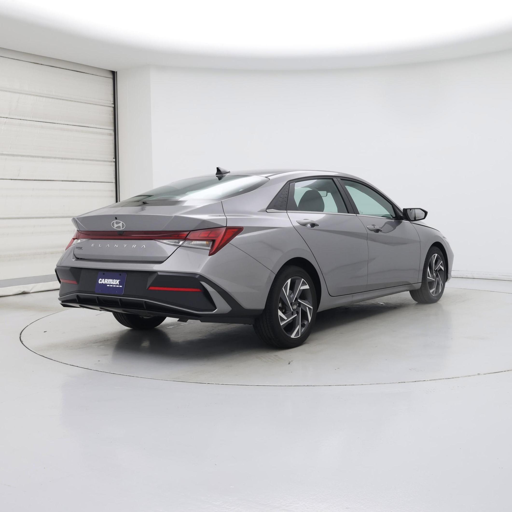 Thumbnail: 2025 Hyundai Elantra - 8