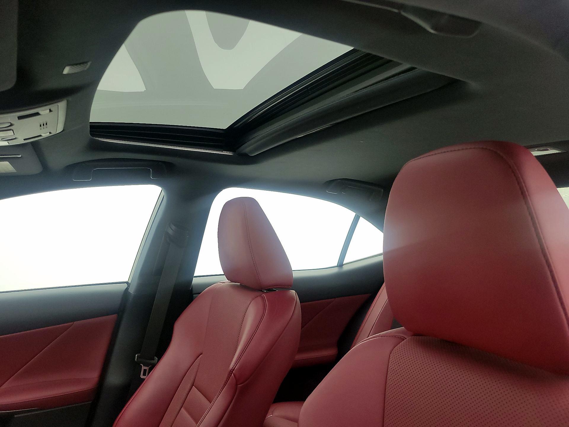 Thumbnail: 2019 Lexus IS - 20