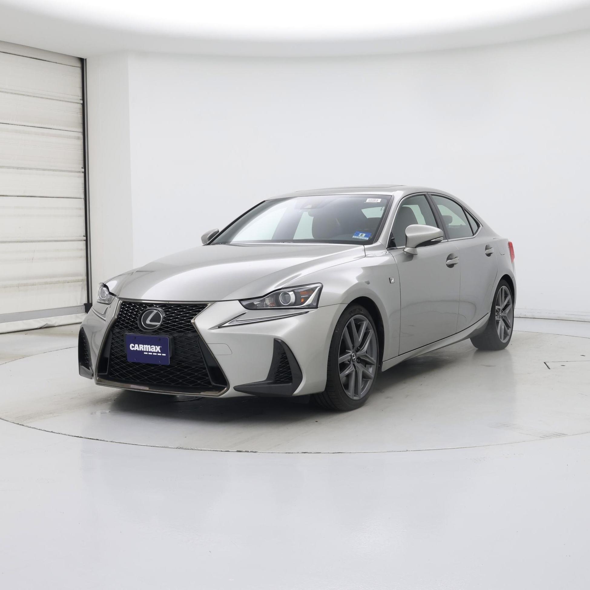 Thumbnail: 2019 Lexus IS - 4