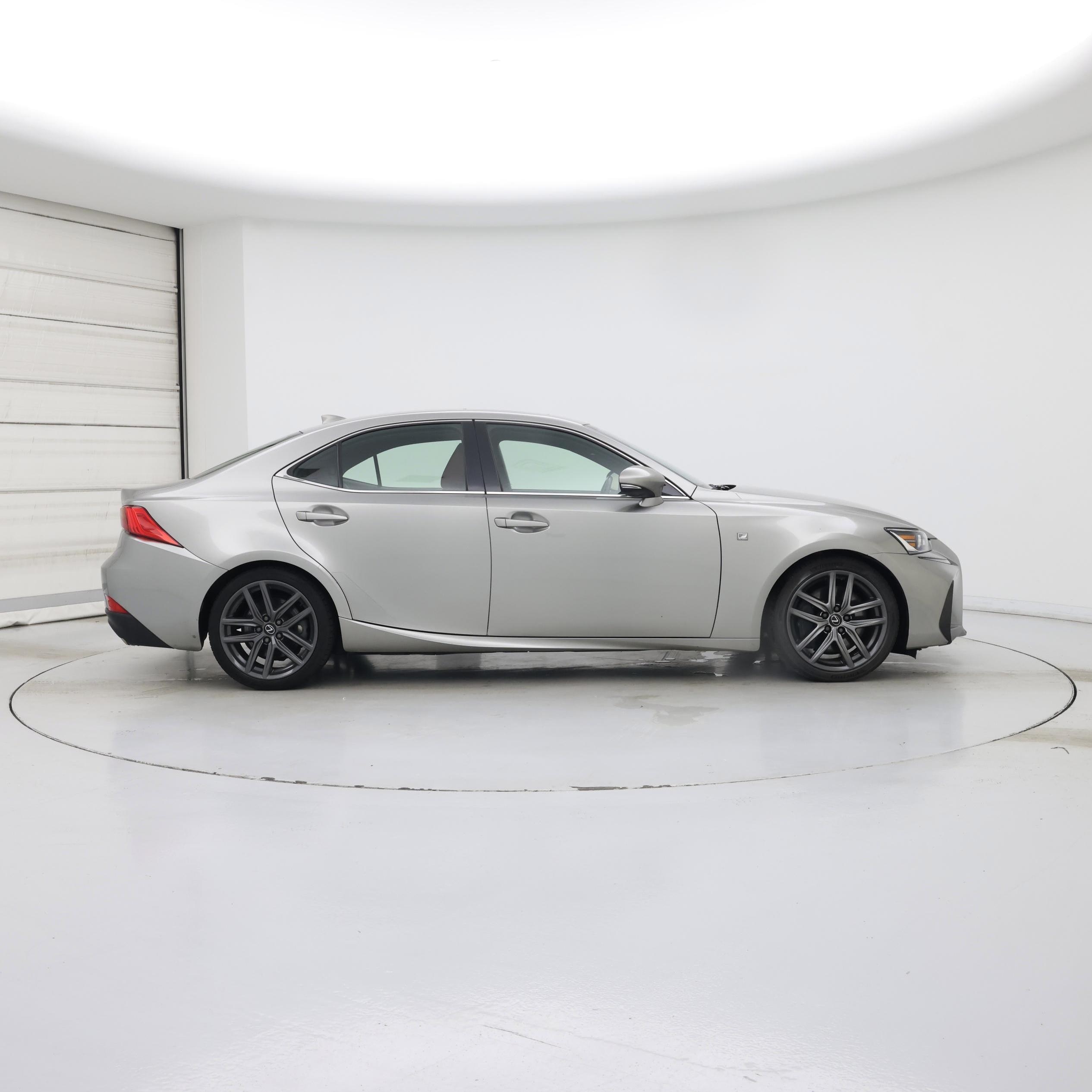 Thumbnail: 2019 Lexus IS - 7