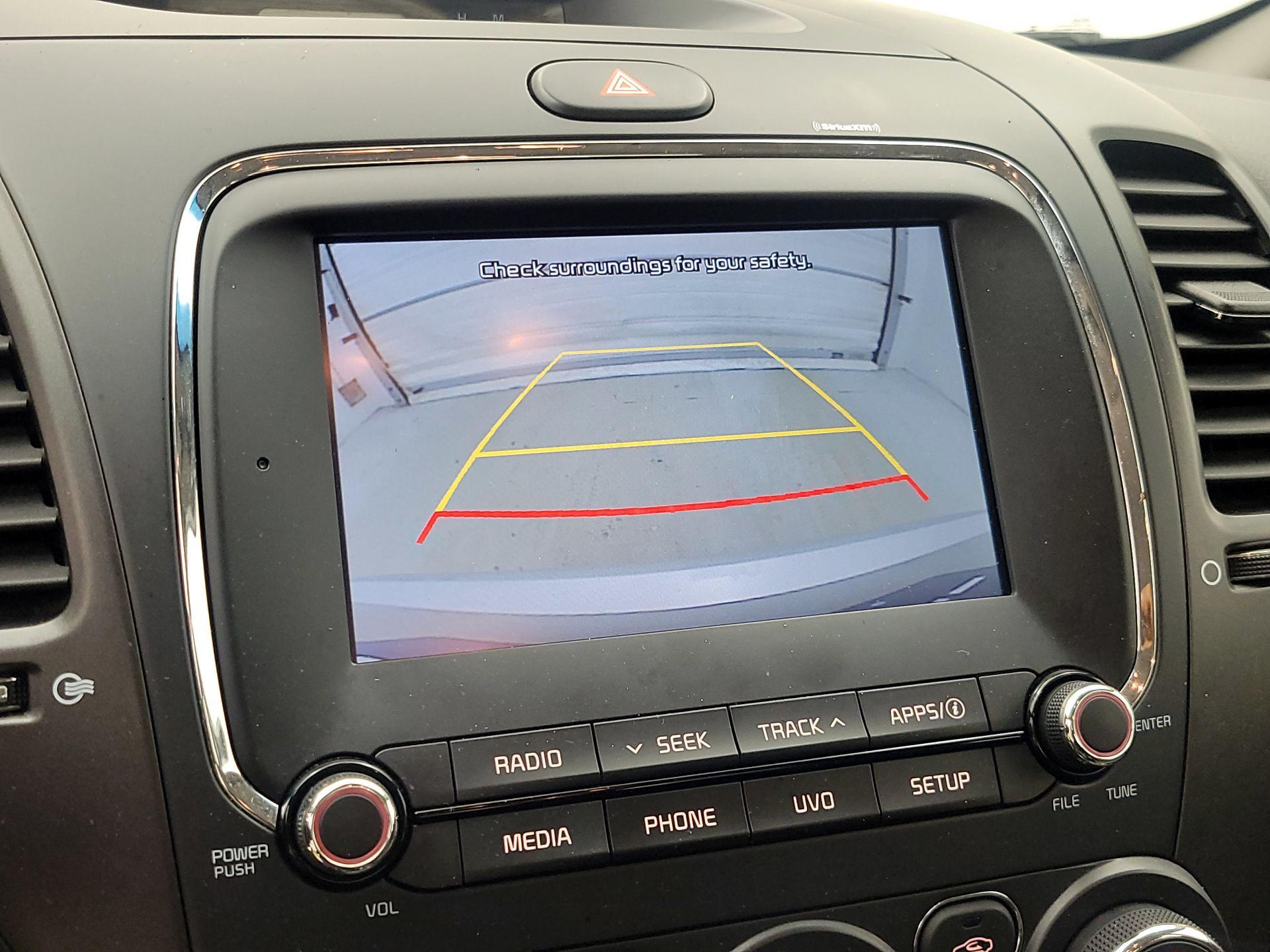 Thumbnail: 2018 Kia Forte - 14