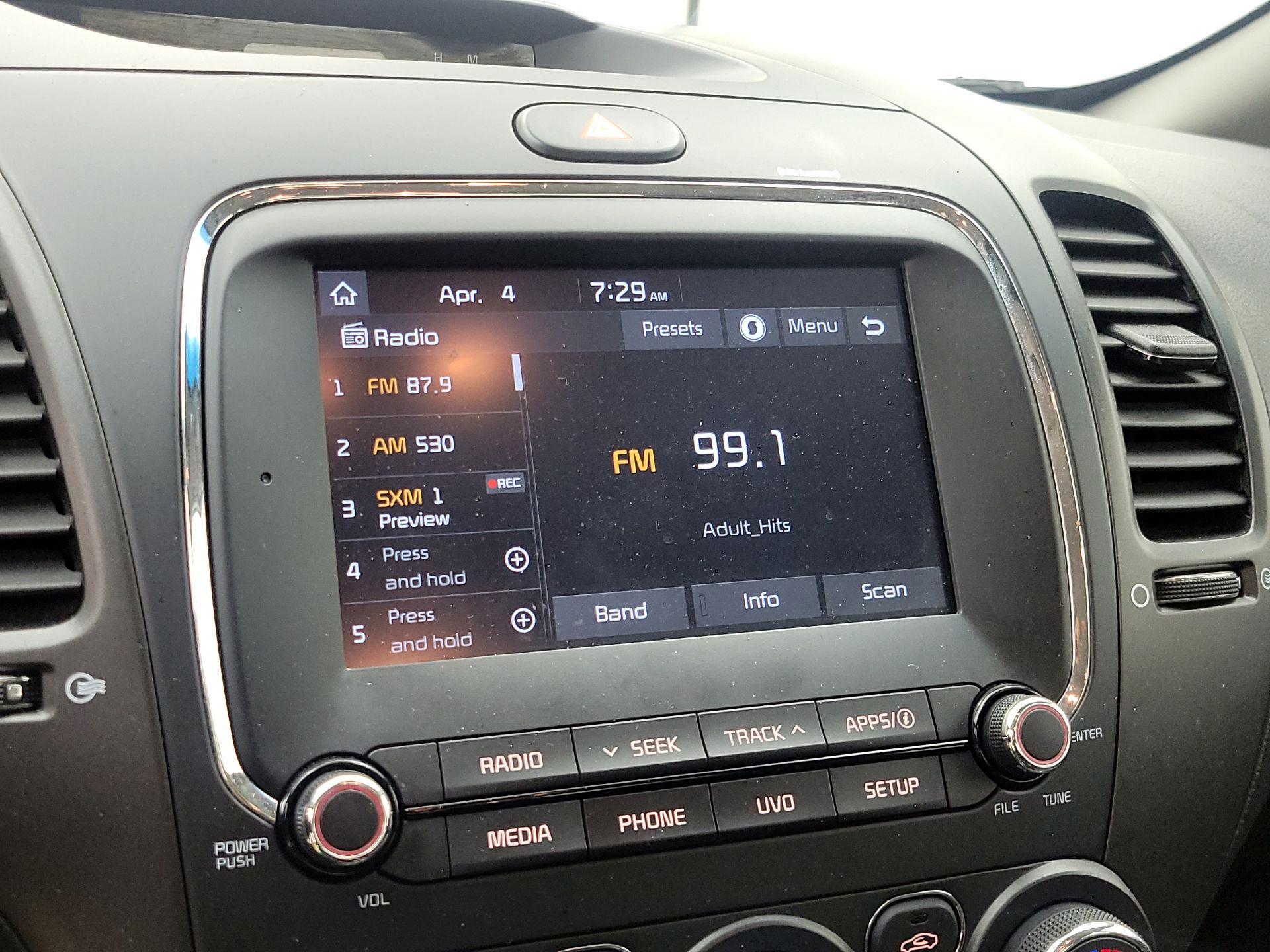 Thumbnail: 2018 Kia Forte - 15